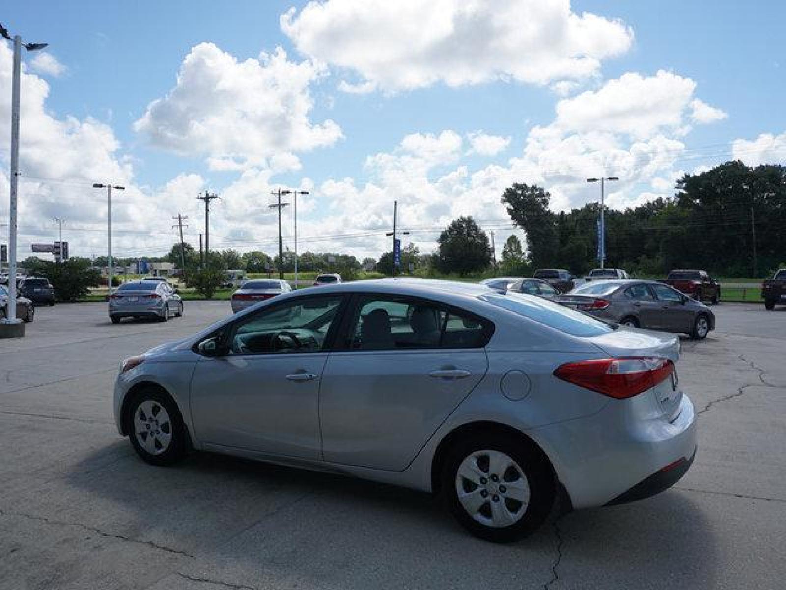 2016 Gray Kia Forte (KNAFK4A62G5) with an 1.8L 4Cyl engine, Automatic transmission, located at 6904 Johnston St., Lafayette, LA, 70503, (337) 988-1960, 30.143589, -92.100601 - Prices are subject to change as improvements done by the service dept. Prices are for Cash sales only, Plus TTL. This Vehicle is Serviced well and Warranties Available too. Easy Financing. Drives Great and everything works. Price subject to change as improvements done by the service dept. Easy CR - Photo #5