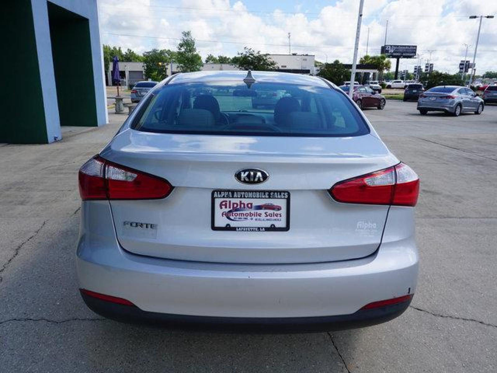 2016 Gray Kia Forte (KNAFK4A62G5) with an 1.8L 4Cyl engine, Automatic transmission, located at 6904 Johnston St., Lafayette, LA, 70503, (337) 988-1960, 30.143589, -92.100601 - Prices are subject to change as improvements done by the service dept. Prices are for Cash sales only, Plus TTL. This Vehicle is Serviced well and Warranties Available too. Easy Financing. Drives Great and everything works. Price subject to change as improvements done by the service dept. Easy CR - Photo #6