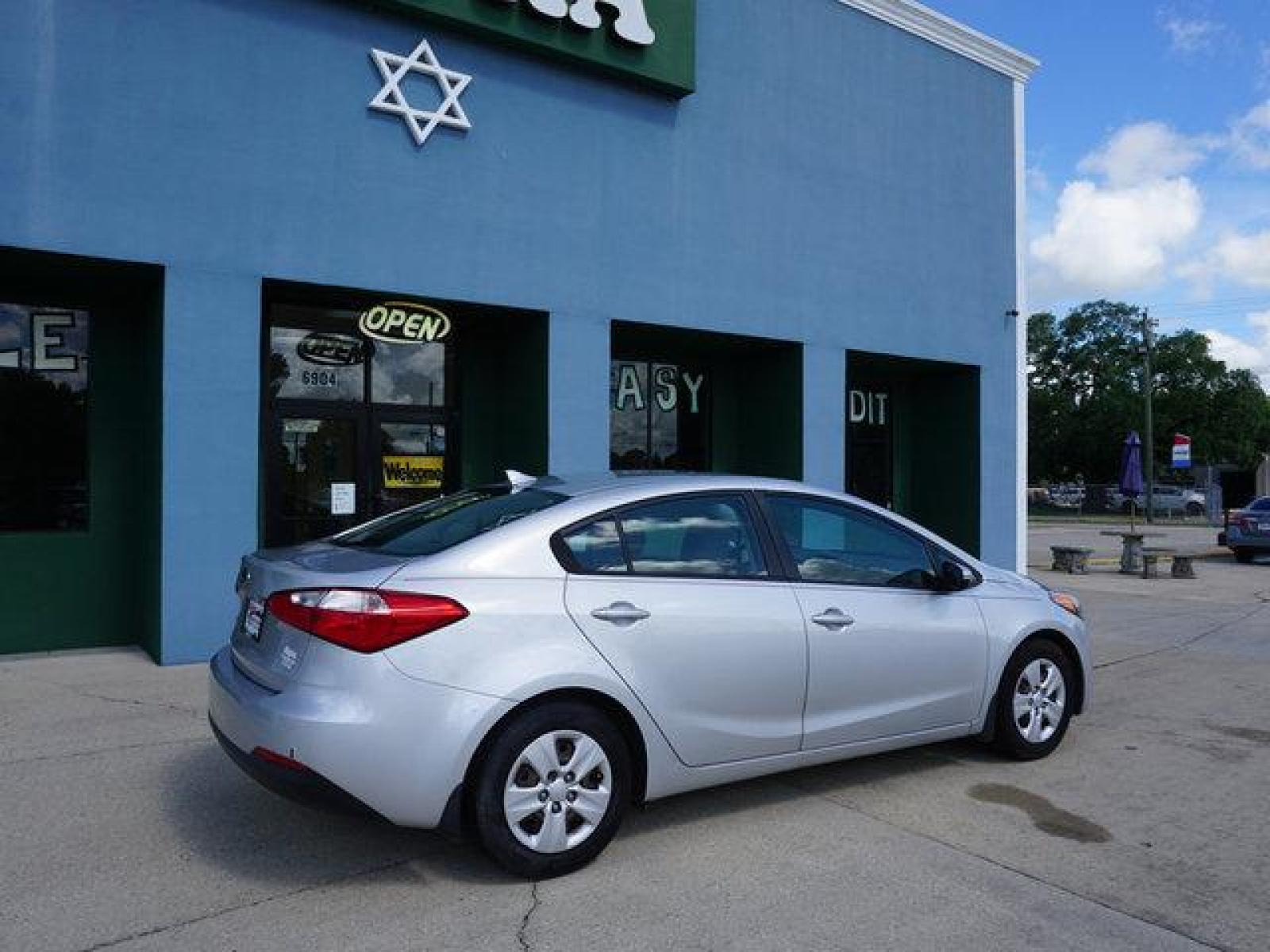 2016 Gray Kia Forte (KNAFK4A62G5) with an 1.8L 4Cyl engine, Automatic transmission, located at 6904 Johnston St., Lafayette, LA, 70503, (337) 988-1960, 30.143589, -92.100601 - Prices are subject to change as improvements done by the service dept. Prices are for Cash sales only, Plus TTL. This Vehicle is Serviced well and Warranties Available too. Easy Financing. Drives Great and everything works. Price subject to change as improvements done by the service dept. Easy CR - Photo #7