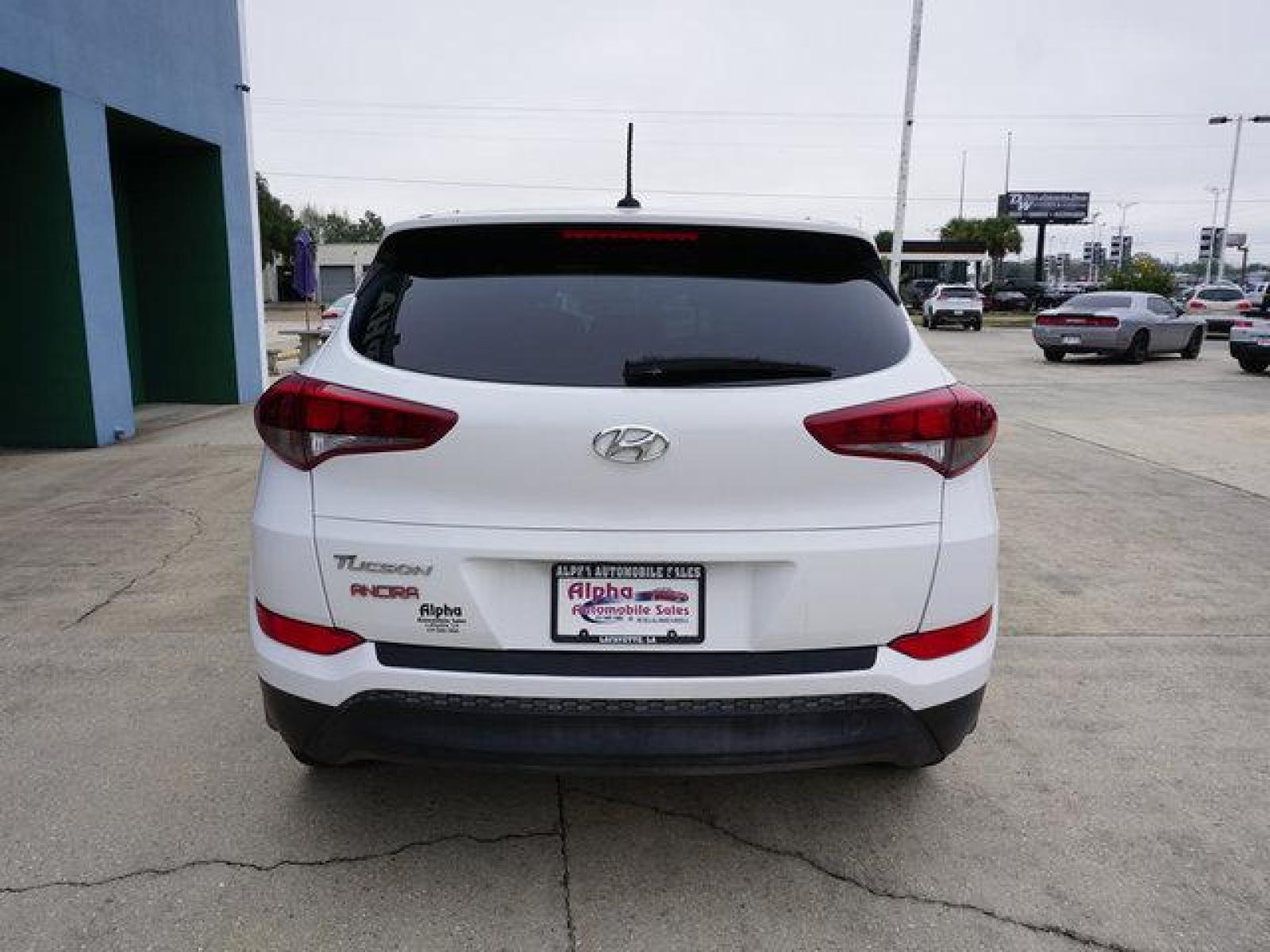 2016 White Hyundai Tucson (KM8J23A4XGU) with an 2.0L 4Cyl engine, Automatic transmission, located at 6904 Johnston St., Lafayette, LA, 70503, (337) 988-1960, 30.143589, -92.100601 - Prices are subject to change as improvements done by the service dept. Prices are for Cash sales only, Plus TTL. This Vehicle is Serviced well and Warranties Available too. Easy Financing. Drives Great and everything works. Price subject to change as improvements done by the service dept. Easy CR - Photo #10