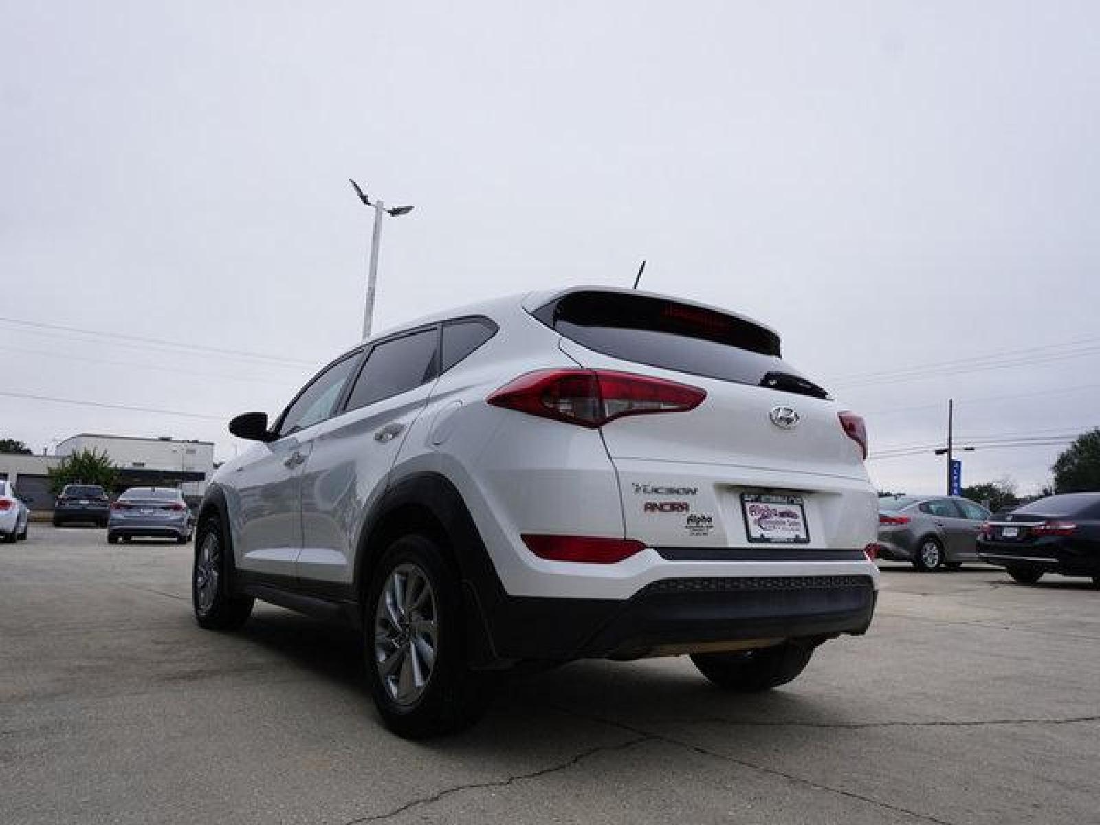 2016 White Hyundai Tucson (KM8J23A4XGU) with an 2.0L 4Cyl engine, Automatic transmission, located at 6904 Johnston St., Lafayette, LA, 70503, (337) 988-1960, 30.143589, -92.100601 - Prices are subject to change as improvements done by the service dept. Prices are for Cash sales only, Plus TTL. This Vehicle is Serviced well and Warranties Available too. Easy Financing. Drives Great and everything works. Price subject to change as improvements done by the service dept. Easy CR - Photo #8