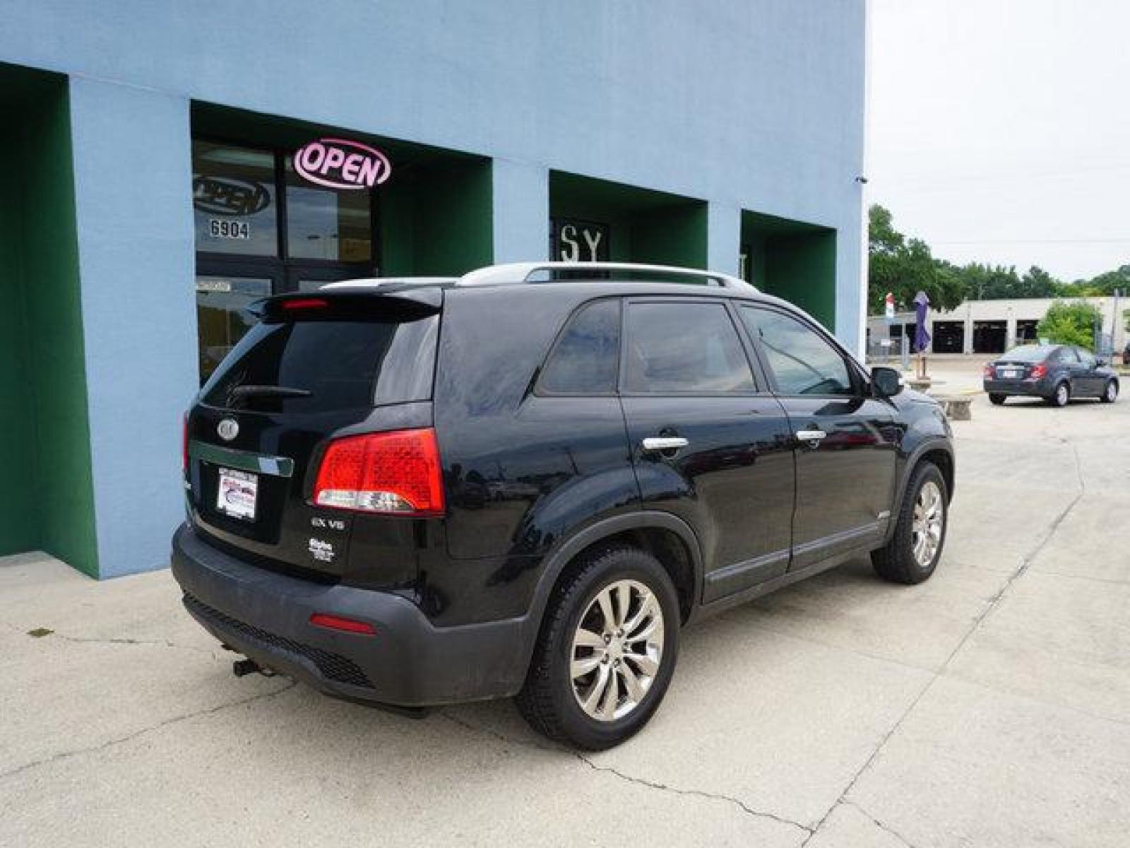 2011 Black Kia Sorento (5XYKUDA29BG) with an 3.5L V6 engine, Automatic transmission, located at 6904 Johnston St., Lafayette, LA, 70503, (337) 988-1960, 30.143589, -92.100601 - Prices are subject to change as improvements done by the service dept. Prices are for Cash sales only, Plus TTL. This Vehicle is Serviced well and Warranties Available too. Easy Financing. Drives Great and everything works. Price subject to change as improvements done by the service dept. Easy CR - Photo #12