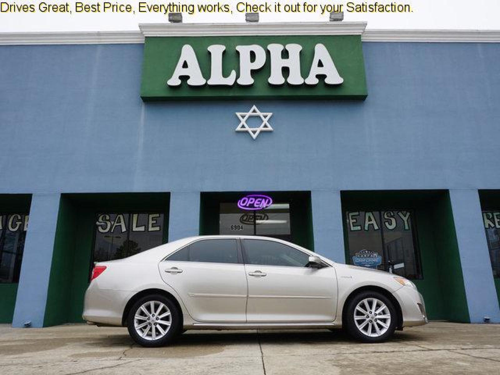 2013 Sliver Toyota Camry (4T1BD1FK1DU) with an 2.5L 4Cyl engine, Automatic transmission, located at 6904 Johnston St., Lafayette, LA, 70503, (337) 988-1960, 30.143589, -92.100601 - Camry Hybrid XLE! Lots of bells and whistles in this one! Get in it while you can! Come check it out at Alpha Automobile Sales LLC 6904 Johnston St Lafayette, LA 70503 ~40 MPGs! Eight Way Power Adjustable Driver`s Seat Leather-wrapped Steering Wheel with Audio Controls Electrochromati - Photo #0