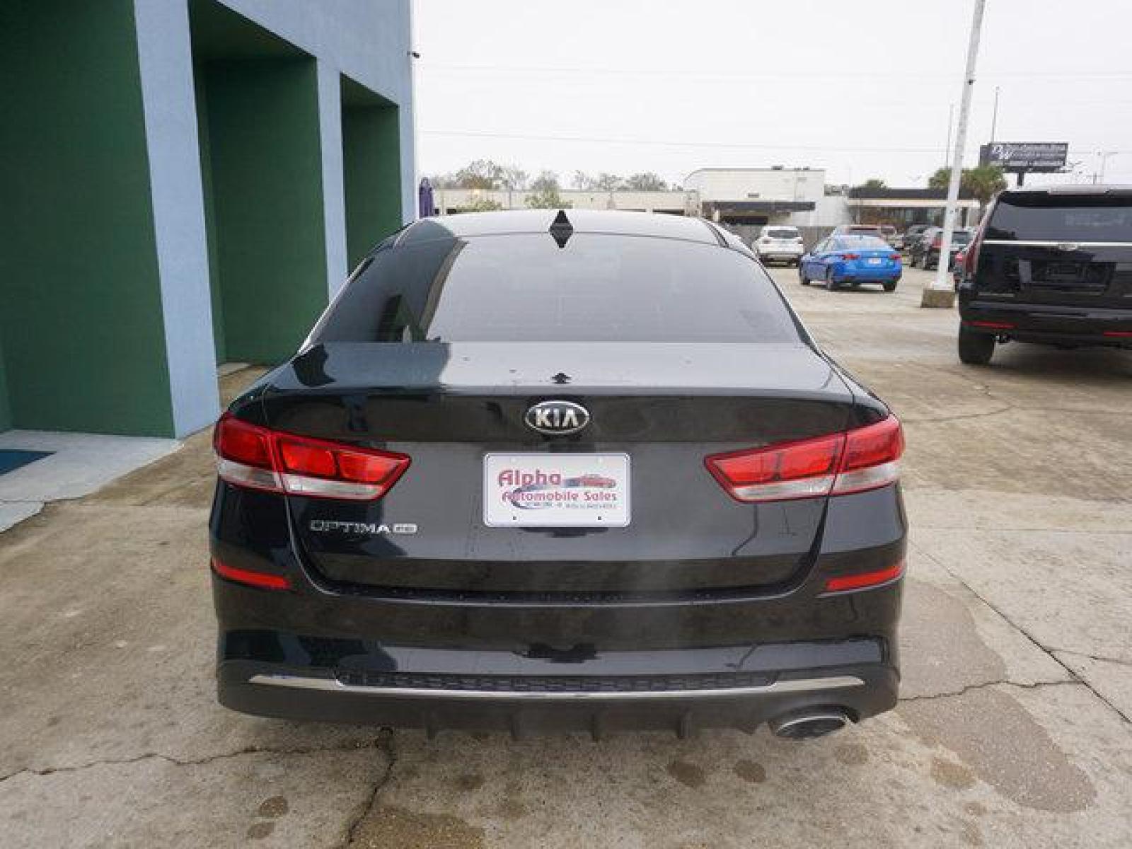 2019 Black Kia Optima (5XXGT4L35KG) with an 2.4L 4Cyl engine, Automatic transmission, located at 6904 Johnston St., Lafayette, LA, 70503, (337) 988-1960, 30.143589, -92.100601 - Prices are subject to change as improvements done by the service dept. Prices are for Cash sales only, Plus TTL. This Vehicle is Serviced well and Warranties Available too. Easy Financing. Drives Great and everything works. Price subject to change as improvements done by the service dept. Easy CR - Photo #10