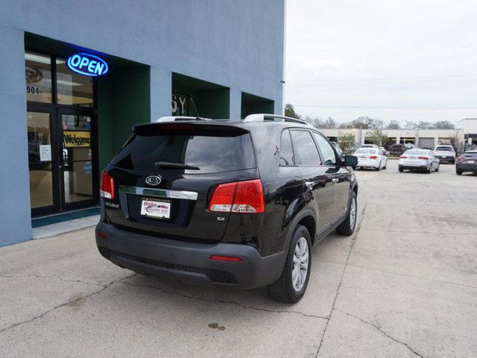 2011 Black Kia Sorento (5XYKUCA16BG) with an 2.4L 4Cyl engine, Automatic transmission, located at 6904 Johnston St., Lafayette, LA, 70503, (337) 988-1960, 30.143589, -92.100601 - Prices are subject to change as improvements done by the service dept. Prices are for Cash sales only, Plus TTL. This Vehicle is Serviced well and Warranties Available too. Easy Financing. Drives Great and everything works. Price subject to change as improvements done by the service dept. Easy CR - Photo #12