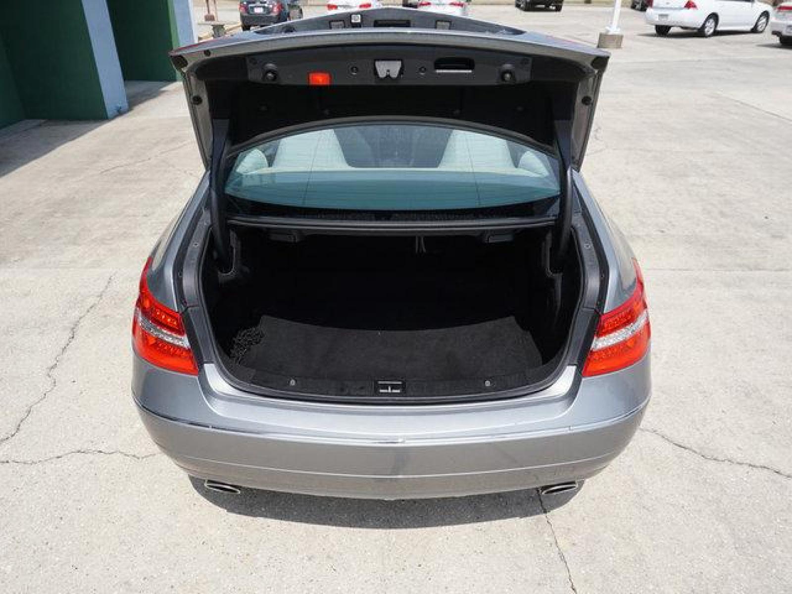 2010 Silver Mercedes-Benz E-Class (WDDKJ5GB8AF) with an 3.5L V6 engine, 7 Spd Automatic transmission, located at 6904 Johnston St., Lafayette, LA, 70503, (337) 988-1960, 30.143589, -92.100601 - Prices are subject to change as improvements done by the service dept. Prices are for Cash sales only, Plus TTL. This Vehicle is Serviced well and Warranties Available too. Easy Financing. Drives Great and everything works. Price subject to change as improvements done by the service dept. Easy CR - Photo #13