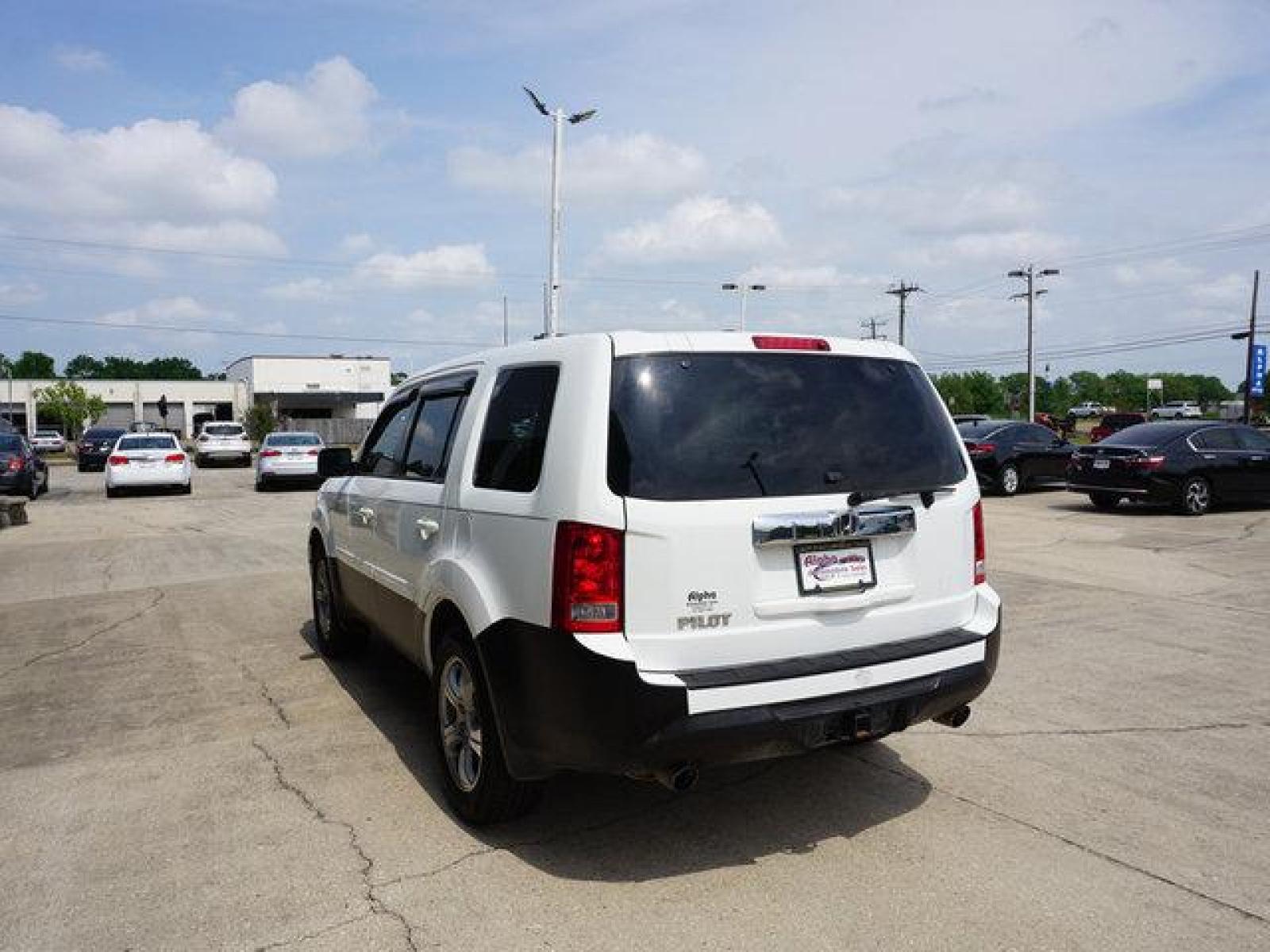 2013 White Honda Pilot (5FNYF3H52DB) with an 3.5L V6 engine, Automatic transmission, located at 6904 Johnston St., Lafayette, LA, 70503, (337) 988-1960, 30.143589, -92.100601 - Prices are subject to change as improvements done by the service dept. Prices are for Cash sales only, Plus TTL. This Vehicle is Serviced well and Warranties Available too. Easy Financing. Drives Great and everything works. Price subject to change as improvements done by the service dept. Easy CR - Photo #9