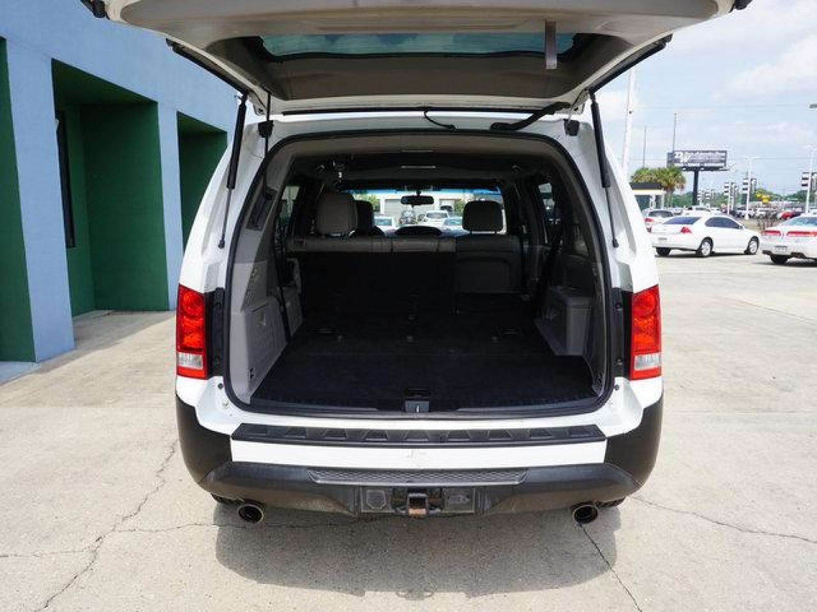 2013 White Honda Pilot (5FNYF3H52DB) with an 3.5L V6 engine, Automatic transmission, located at 6904 Johnston St., Lafayette, LA, 70503, (337) 988-1960, 30.143589, -92.100601 - Prices are subject to change as improvements done by the service dept. Prices are for Cash sales only, Plus TTL. This Vehicle is Serviced well and Warranties Available too. Easy Financing. Drives Great and everything works. Price subject to change as improvements done by the service dept. Easy CR - Photo #13