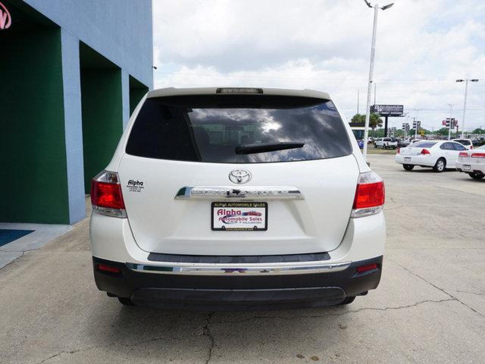 2013 White Toyota Highlander (5TDZA3EH9DS) with an 2.7L 4 Cyl engine, Automatic transmission, located at 6904 Johnston St., Lafayette, LA, 70503, (337) 988-1960, 30.143589, -92.100601 - Prices are subject to change as improvements done by the service dept. Prices are for Cash sales only, Plus TTL. This Vehicle is Serviced well and Warranties Available too. Easy Financing. Drives Great and everything works. Price subject to change as improvements done by the service dept. Easy CR - Photo #10