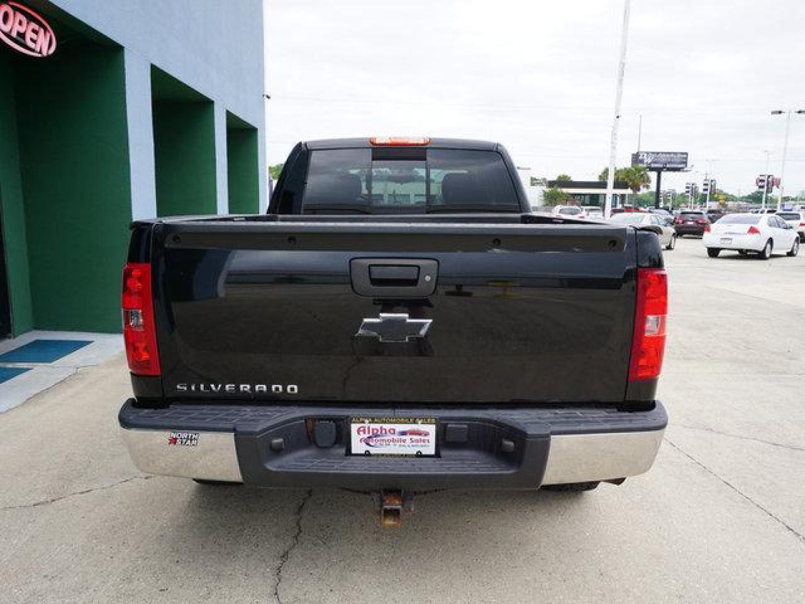 2012 Black Chevrolet Silverado 1500 (1GCRKSE71CZ) with an 5.3L 8 Cyl engine, 4 Spd Automatic transmission, located at 6904 Johnston St., Lafayette, LA, 70503, (337) 988-1960, 30.143589, -92.100601 - Prices are subject to change as improvements done by the service dept. Prices are for Cash sales only, Plus TTL. This Vehicle is Serviced well and Warranties Available too. Easy Financing. Drives Great and everything works. Price subject to change as improvements done by the service dept. Easy CR - Photo #10