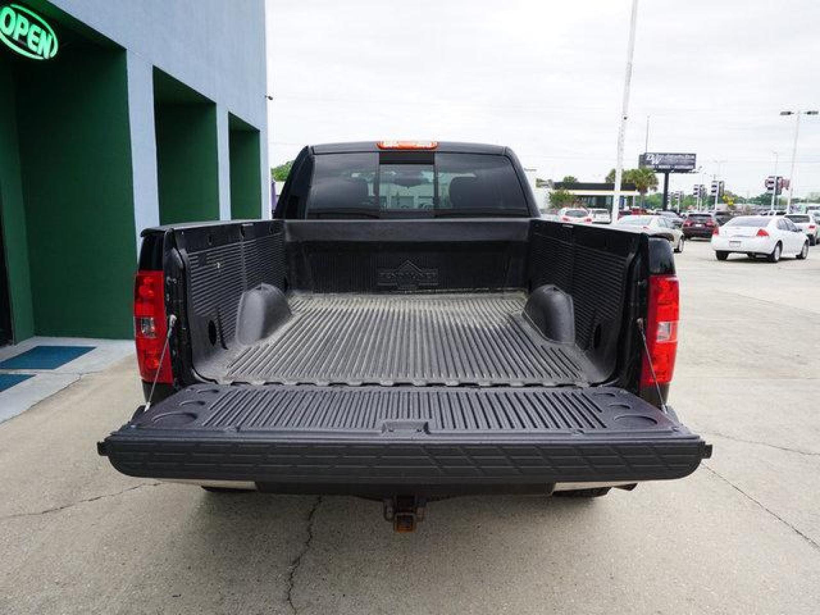 2012 Black Chevrolet Silverado 1500 (1GCRKSE71CZ) with an 5.3L 8 Cyl engine, 4 Spd Automatic transmission, located at 6904 Johnston St., Lafayette, LA, 70503, (337) 988-1960, 30.143589, -92.100601 - Prices are subject to change as improvements done by the service dept. Prices are for Cash sales only, Plus TTL. This Vehicle is Serviced well and Warranties Available too. Easy Financing. Drives Great and everything works. Price subject to change as improvements done by the service dept. Easy CR - Photo #13