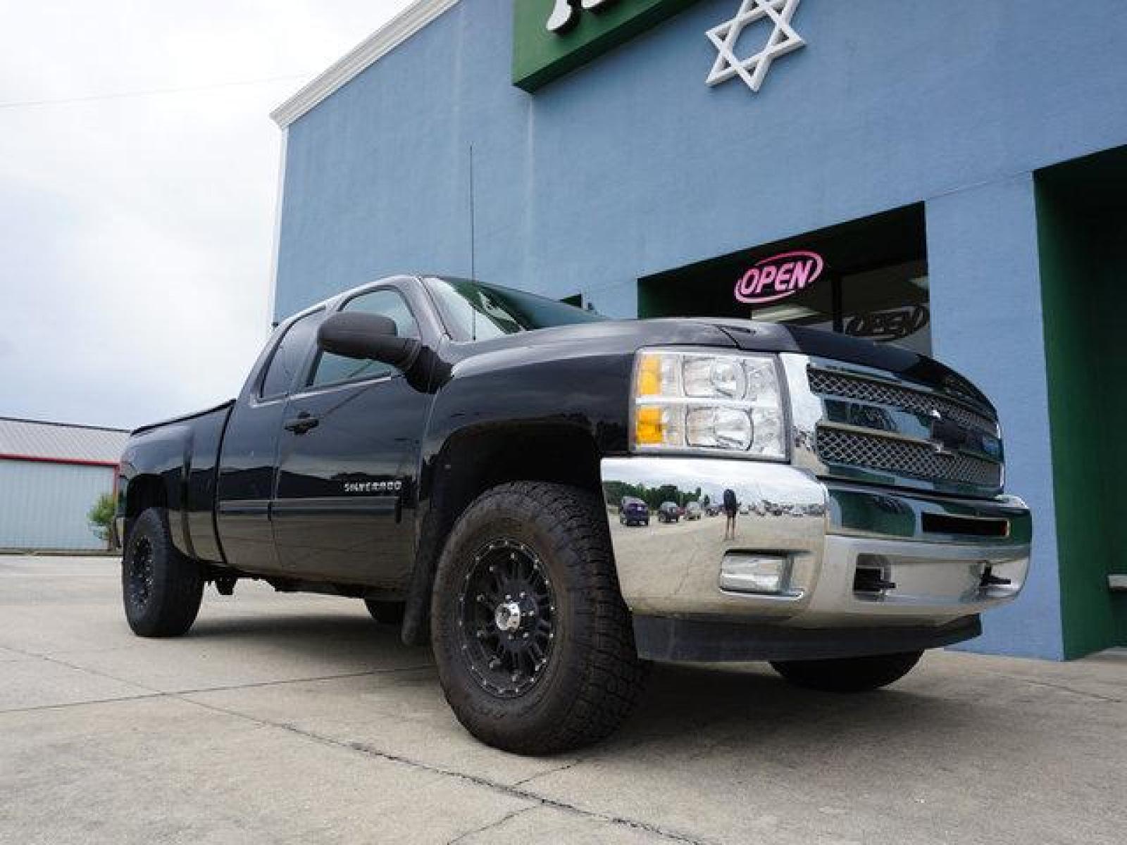 2012 Black Chevrolet Silverado 1500 (1GCRKSE71CZ) with an 5.3L 8 Cyl engine, 4 Spd Automatic transmission, located at 6904 Johnston St., Lafayette, LA, 70503, (337) 988-1960, 30.143589, -92.100601 - Prices are subject to change as improvements done by the service dept. Prices are for Cash sales only, Plus TTL. This Vehicle is Serviced well and Warranties Available too. Easy Financing. Drives Great and everything works. Price subject to change as improvements done by the service dept. Easy CR - Photo #1