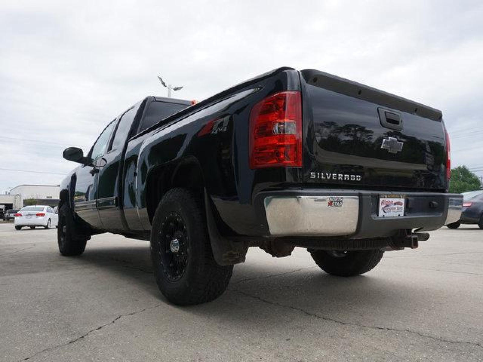 2012 Black Chevrolet Silverado 1500 (1GCRKSE71CZ) with an 5.3L 8 Cyl engine, 4 Spd Automatic transmission, located at 6904 Johnston St., Lafayette, LA, 70503, (337) 988-1960, 30.143589, -92.100601 - Prices are subject to change as improvements done by the service dept. Prices are for Cash sales only, Plus TTL. This Vehicle is Serviced well and Warranties Available too. Easy Financing. Drives Great and everything works. Price subject to change as improvements done by the service dept. Easy CR - Photo #8
