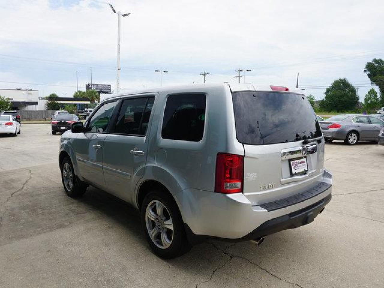 2013 Silver Honda Pilot (5FNYF3H51DB) with an 3.5L V6 engine, Automatic transmission, located at 6904 Johnston St., Lafayette, LA, 70503, (337) 988-1960, 30.143589, -92.100601 - Prices are subject to change as improvements done by the service dept. Prices are for Cash sales only, Plus TTL. This Vehicle is Serviced well and Warranties Available too. Easy Financing. Drives Great and everything works. Price subject to change as improvements done by the service dept. Easy CR - Photo #9