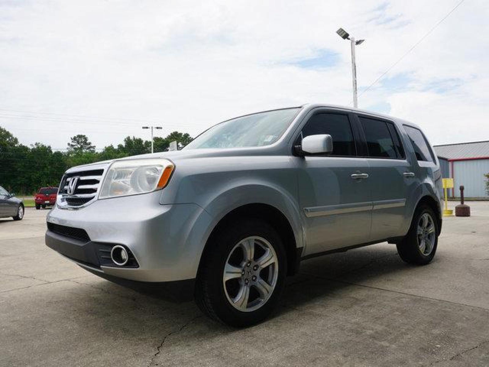 2013 Silver Honda Pilot (5FNYF3H51DB) with an 3.5L V6 engine, Automatic transmission, located at 6904 Johnston St., Lafayette, LA, 70503, (337) 988-1960, 30.143589, -92.100601 - Prices are subject to change as improvements done by the service dept. Prices are for Cash sales only, Plus TTL. This Vehicle is Serviced well and Warranties Available too. Easy Financing. Drives Great and everything works. Price subject to change as improvements done by the service dept. Easy CR - Photo #5