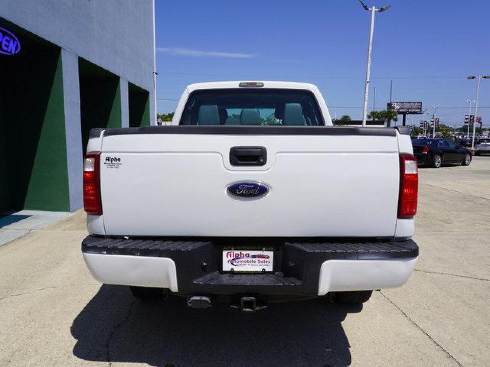 2014 White Ford F-350 (1FT8W3B66EE) with an 6.2L 8 Cyl engine, 6 Spd Automatic transmission, located at 6904 Johnston St., Lafayette, LA, 70503, (337) 988-1960, 30.143589, -92.100601 - Prices are subject to change as improvements done by the service dept. Prices are for Cash sales only, Plus TTL. This Vehicle is Serviced well and Warranties Available too. Easy Financing. Drives Great and everything works. Price subject to change as improvements done by the service dept. Easy CR - Photo #10