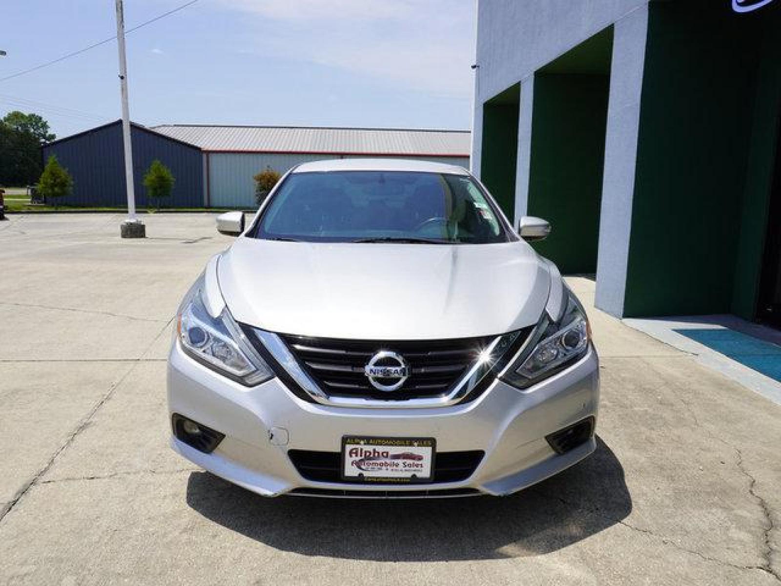 2018 Silver Nissan Altima (1N4AL3AP5JC) with an 2.5L 4Cyl engine, Automatic transmission, located at 6904 Johnston St., Lafayette, LA, 70503, (337) 988-1960, 30.143589, -92.100601 - Prices are subject to change as improvements done by the service dept. Prices are for Cash sales only, Plus TTL. This Vehicle is Serviced well and Warranties Available too. Easy Financing. Drives Great and everything works. Price subject to change as improvements done by the service dept. Easy CR - Photo #4