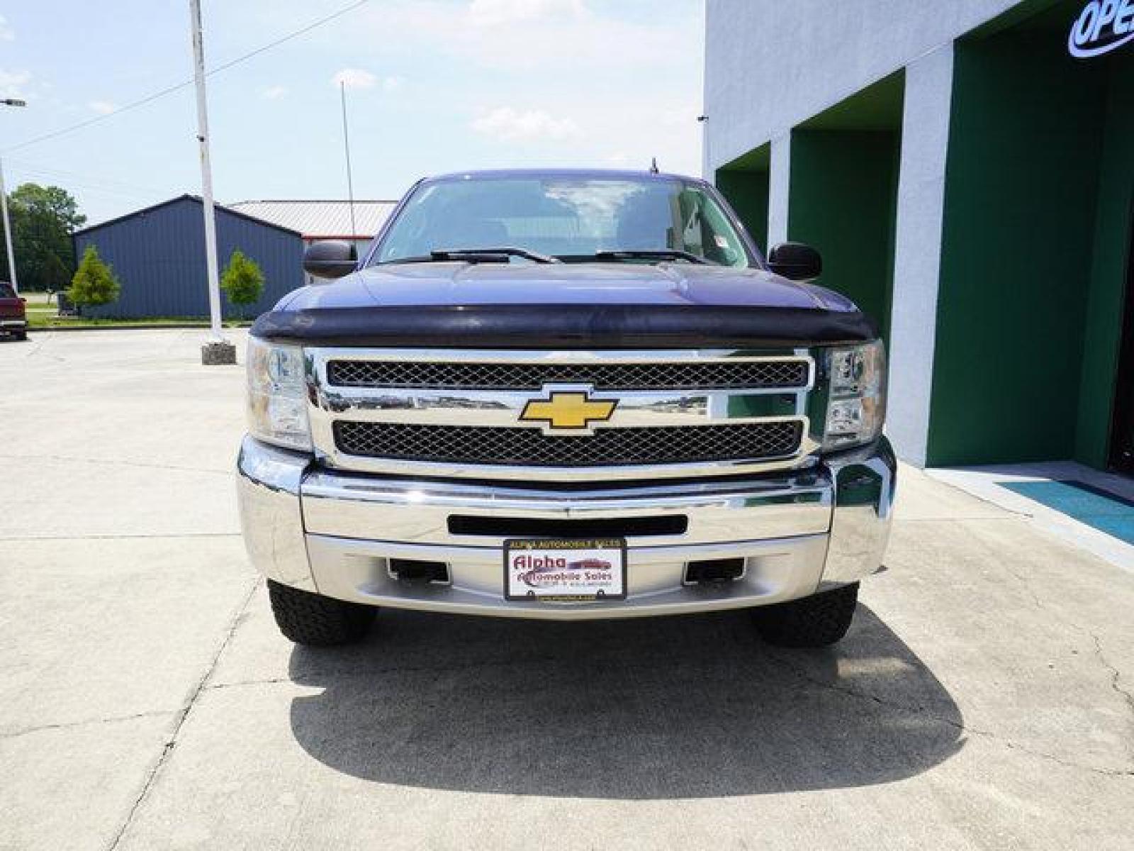 2013 Blue Chevrolet Silverado 1500 (3GCPKSE77DG) with an 5.3L 8 Cyl engine, 4 Spd Automatic transmission, located at 6904 Johnston St., Lafayette, LA, 70503, (337) 988-1960, 30.143589, -92.100601 - Prices are subject to change as improvements done by the service dept. Prices are for Cash sales only, Plus TTL. This Vehicle is Serviced well and Warranties Available too. Easy Financing. Drives Great and everything works. Price subject to change as improvements done by the service dept. Easy CR - Photo #4