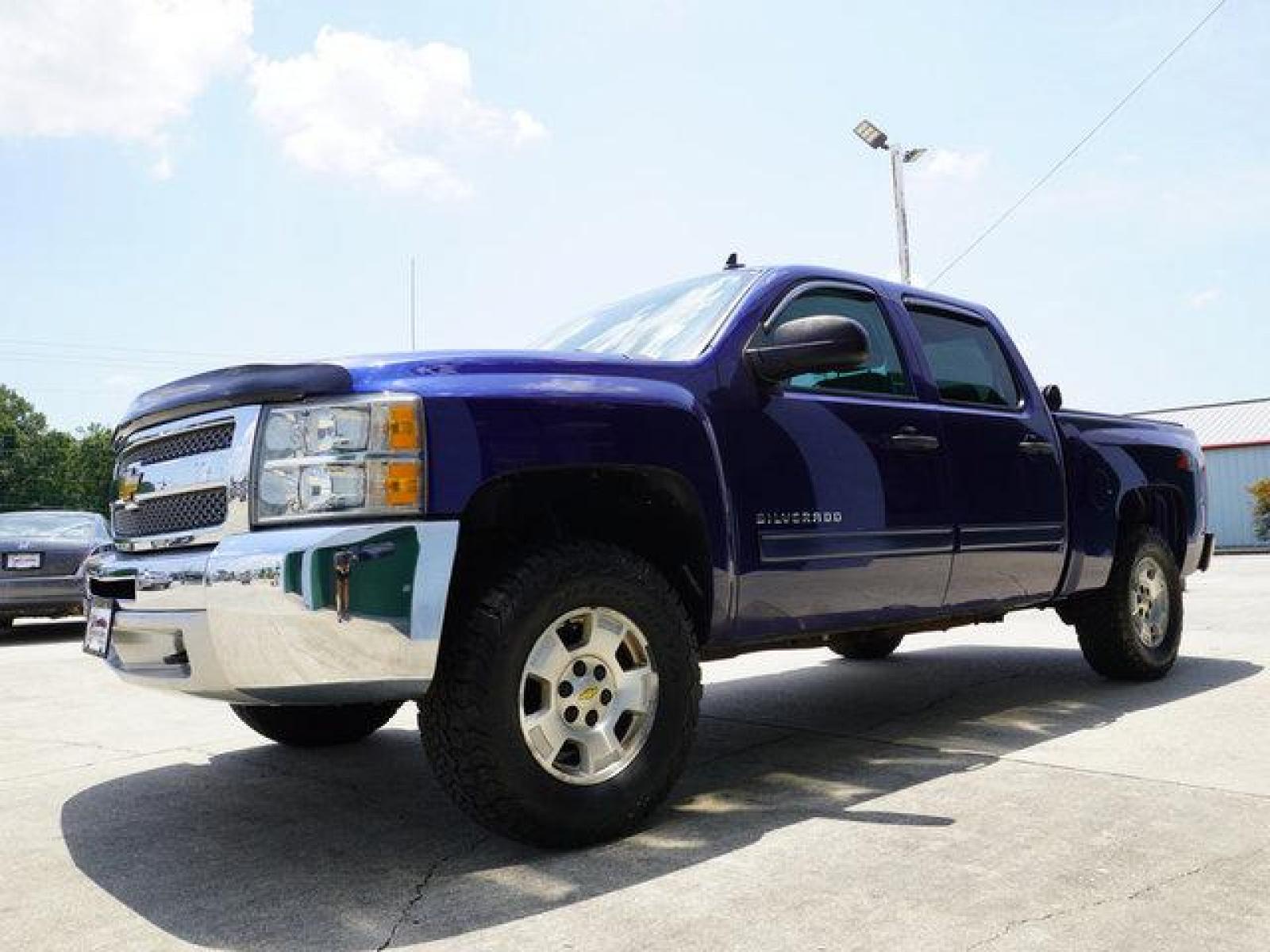 2013 Blue Chevrolet Silverado 1500 (3GCPKSE77DG) with an 5.3L 8 Cyl engine, 4 Spd Automatic transmission, located at 6904 Johnston St., Lafayette, LA, 70503, (337) 988-1960, 30.143589, -92.100601 - Prices are subject to change as improvements done by the service dept. Prices are for Cash sales only, Plus TTL. This Vehicle is Serviced well and Warranties Available too. Easy Financing. Drives Great and everything works. Price subject to change as improvements done by the service dept. Easy CR - Photo #5
