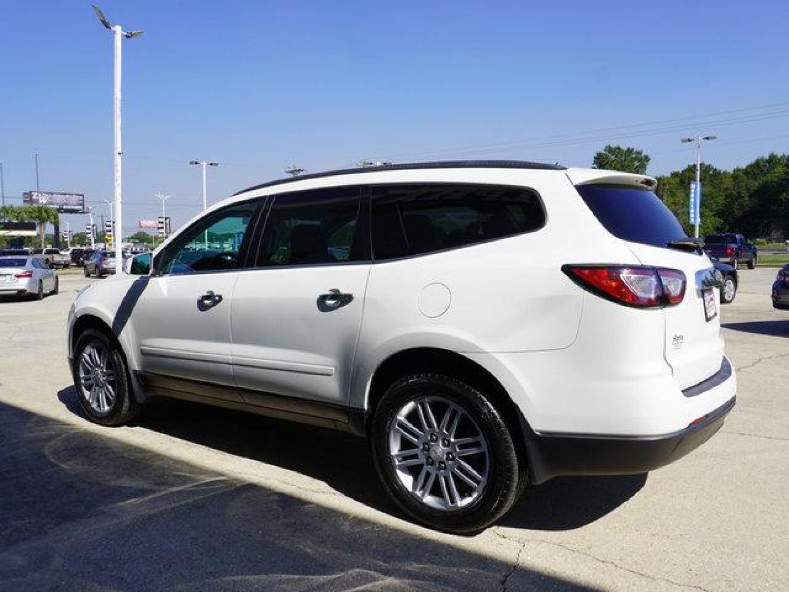 2014 White Chevrolet Traverse (1GNKRGKD1EJ) with an 3.6L V6 engine, Automatic transmission, located at 6904 Johnston St., Lafayette, LA, 70503, (337) 988-1960, 30.143589, -92.100601 - Prices are subject to change as improvements done by the service dept. Prices are for Cash sales only, Plus TTL. This Vehicle is Serviced well and Warranties Available too. Easy Financing. Drives Great and everything works. Price subject to change as improvements done by the service dept. Easy CR - Photo #9