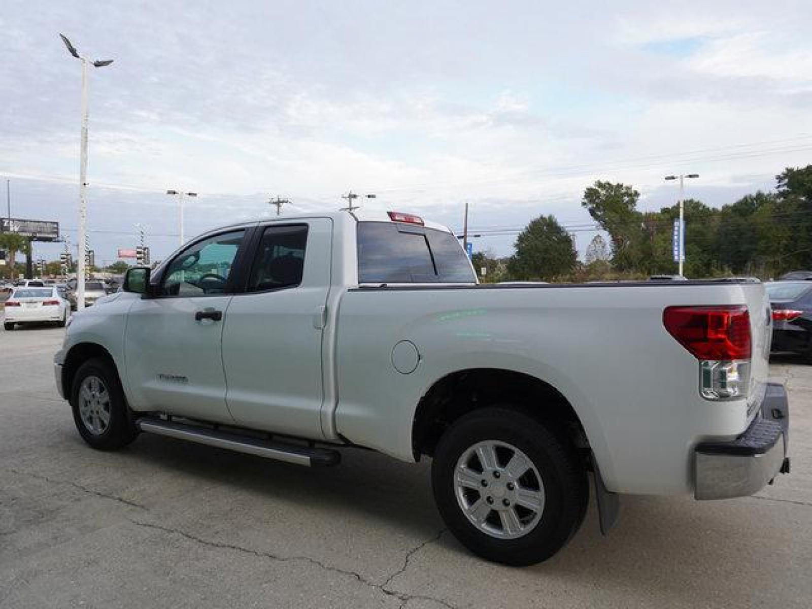 2012 White Toyota Tundra (5TFRM5F1XCX) with an 4.6L V8 engine, Automatic transmission, located at 6904 Johnston St., Lafayette, LA, 70503, (337) 988-1960, 30.143589, -92.100601 - Prices are subject to change as improvements done by the service dept. Prices are for Cash sales only, Plus TTL. This Vehicle is Serviced well and Warranties Available too. Easy Financing. Drives Great and everything works. Price subject to change as improvements done by the service dept. Easy CR - Photo #9