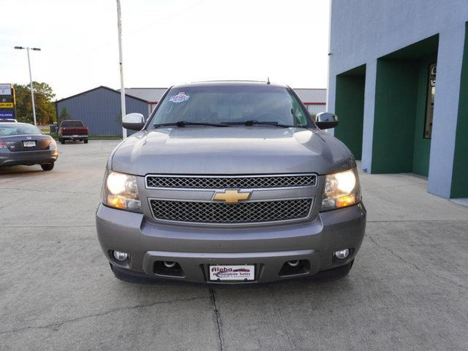 2012 Gray Chevrolet Tahoe (1GNSCBE03CR) with an 5.3L V8 engine, Automatic transmission, located at 6904 Johnston St., Lafayette, LA, 70503, (337) 988-1960, 30.143589, -92.100601 - Prices are subject to change as improvements done by the service dept. Prices are for Cash sales only, Plus TTL. This Vehicle is Serviced well and Warranties Available too. Easy Financing. Drives Great and everything works. Price subject to change as improvements done by the service dept. Easy CR - Photo #4