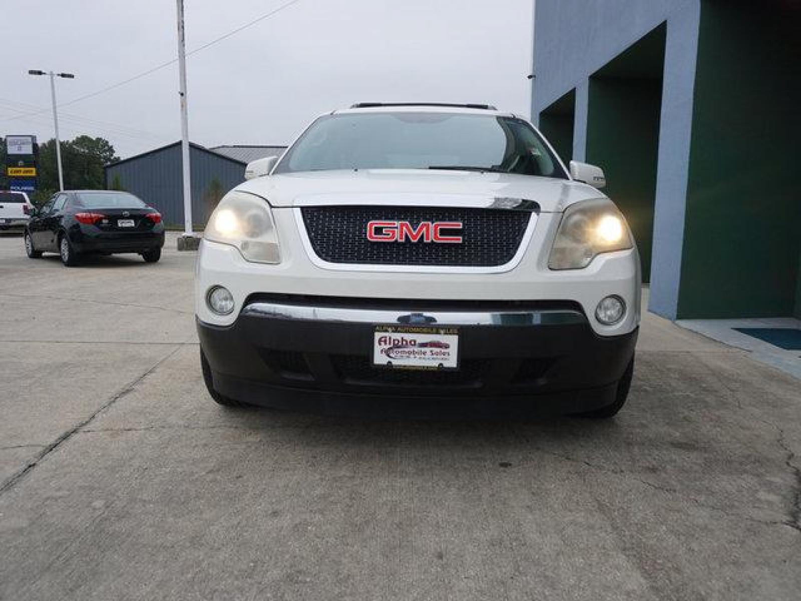 2012 White GMC Acadia (1GKKRRED7CJ) with an 3.6L V6 engine, Automatic transmission, located at 6904 Johnston St., Lafayette, LA, 70503, (337) 988-1960, 30.143589, -92.100601 - Prices are subject to change as improvements done by the service dept. Prices are for Cash sales only, Plus TTL. This Vehicle is Serviced well and Warranties Available too. Easy Financing. Drives Great and everything works. Price subject to change as improvements done by the service dept. Easy CR - Photo #4