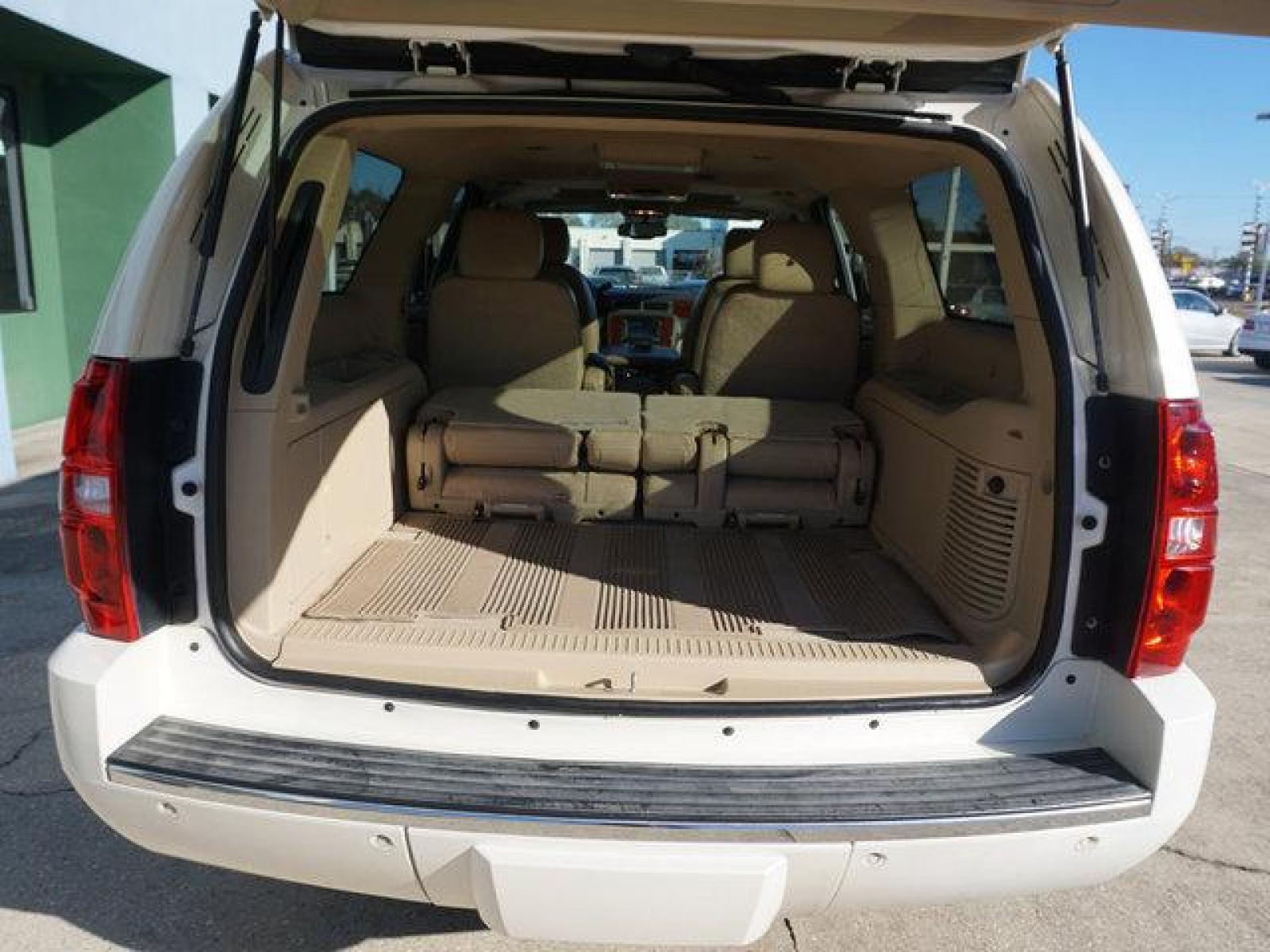 2013 White Chevrolet Suburban (1GNSKKE73DR) with an 5.3L V8 engine, Automatic transmission, located at 6904 Johnston St., Lafayette, LA, 70503, (337) 988-1960, 30.143589, -92.100601 - Prices are subject to change as improvements done by the service dept. Prices are for Cash sales only, Plus TTL. This Vehicle is Serviced well and Warranties Available too. Easy Financing. Drives Great and everything works. Price subject to change as improvements done by the service dept. Easy CR - Photo #14