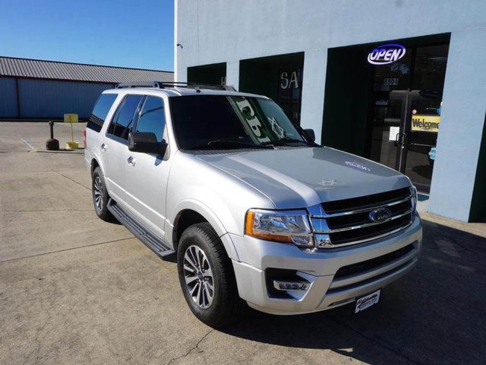 2017 Silver Ford Expedition (1FMJU1HT8HE) with an 3.5L 6 Cyl engine, Automatic transmission, located at 6904 Johnston St., Lafayette, LA, 70503, (337) 988-1960, 30.143589, -92.100601 - Prices are subject to change as improvements done by the service dept. Prices are for Cash sales only, Plus TTL. This Vehicle is Serviced well and Warranties Available too. Easy Financing. Drives Great and everything works. Price subject to change as improvements done by the service dept. Easy CR - Photo #1