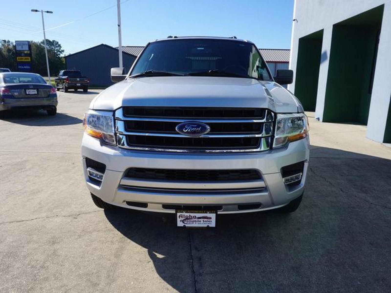 2017 Silver Ford Expedition (1FMJU1HT8HE) with an 3.5L 6 Cyl engine, Automatic transmission, located at 6904 Johnston St., Lafayette, LA, 70503, (337) 988-1960, 30.143589, -92.100601 - Prices are subject to change as improvements done by the service dept. Prices are for Cash sales only, Plus TTL. This Vehicle is Serviced well and Warranties Available too. Easy Financing. Drives Great and everything works. Price subject to change as improvements done by the service dept. Easy CR - Photo #4