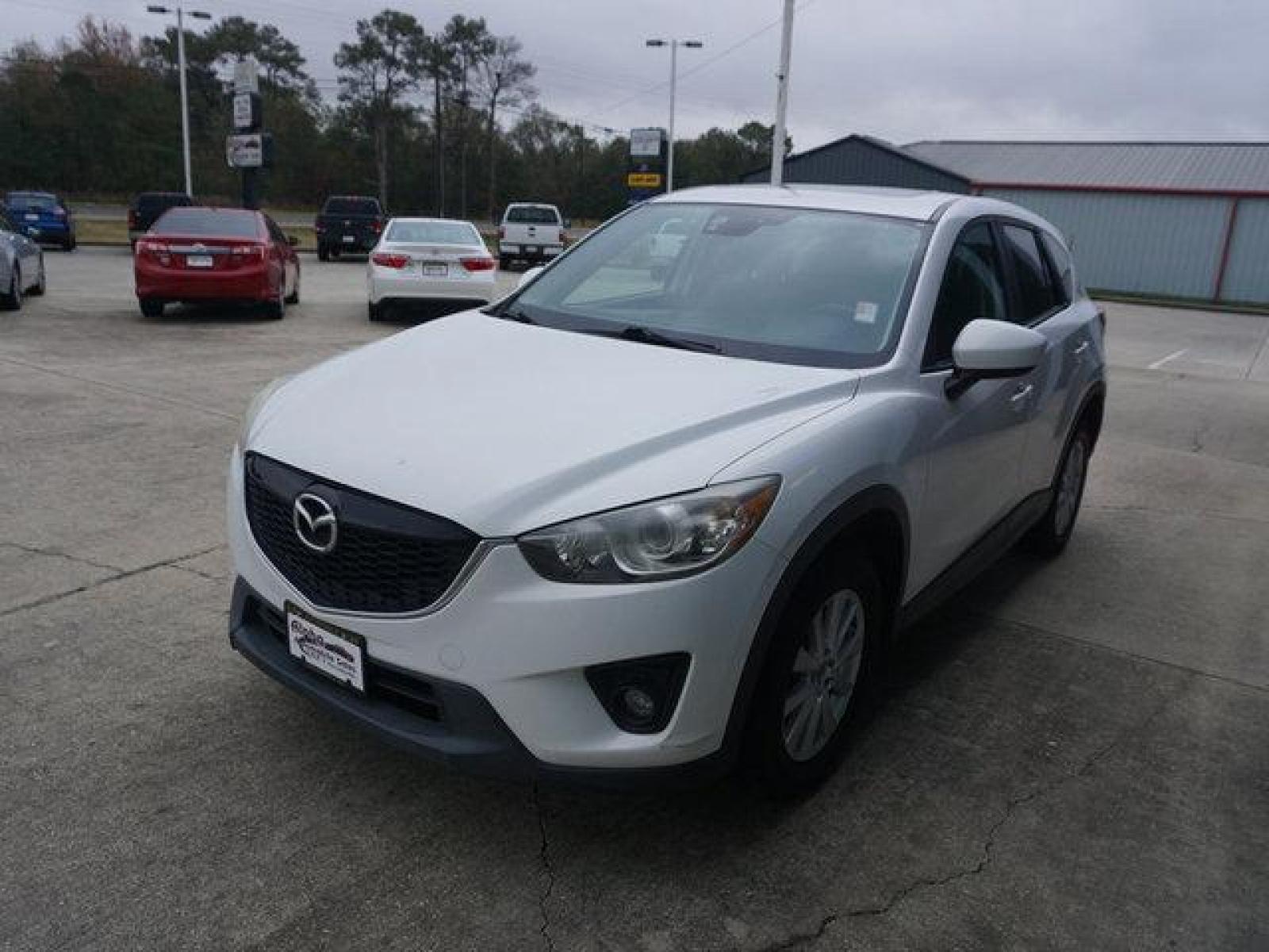 2014 White Mazda CX-5 (JM3KE2CY5E0) with an 2.5L 4Cyl engine, Automatic transmission, located at 6904 Johnston St., Lafayette, LA, 70503, (337) 988-1960, 30.143589, -92.100601 - Prices are subject to change as improvements done by the service dept. Prices are for Cash sales only, Plus TTL. This Vehicle is Serviced well and Warranties Available too. Easy Financing. Drives Great and everything works. Price subject to change as improvements done by the service dept. Easy CR - Photo #4