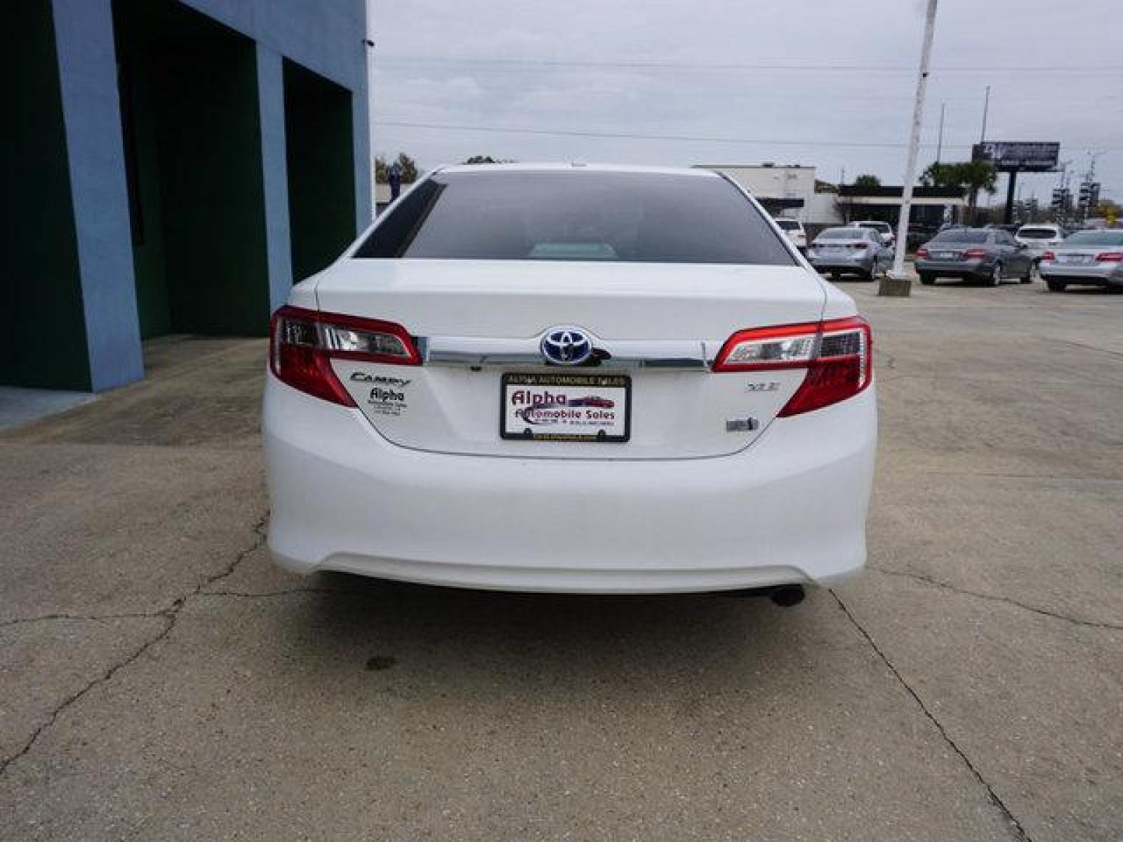 2013 White Toyota Camry (4T1BD1FK0DU) with an 2.5L 4Cyl engine, Automatic transmission, located at 6904 Johnston St., Lafayette, LA, 70503, (337) 988-1960, 30.143589, -92.100601 - Prices are subject to change as improvements done by the service dept. Prices are for Cash sales only, Plus TTL. This Vehicle is Serviced well and Warranties Available too. Easy Financing. Drives Great and everything works. Price subject to change as improvements done by the service dept. Easy CR - Photo #10