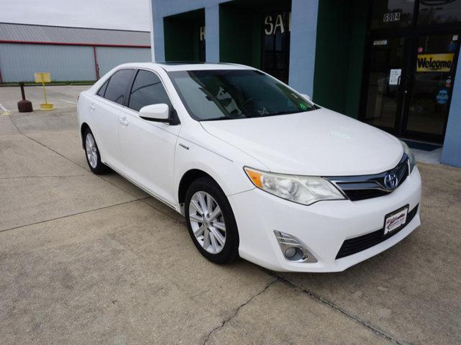 2013 White Toyota Camry (4T1BD1FK0DU) with an 2.5L 4Cyl engine, Automatic transmission, located at 6904 Johnston St., Lafayette, LA, 70503, (337) 988-1960, 30.143589, -92.100601 - Prices are subject to change as improvements done by the service dept. Prices are for Cash sales only, Plus TTL. This Vehicle is Serviced well and Warranties Available too. Easy Financing. Drives Great and everything works. Price subject to change as improvements done by the service dept. Easy CR - Photo #1