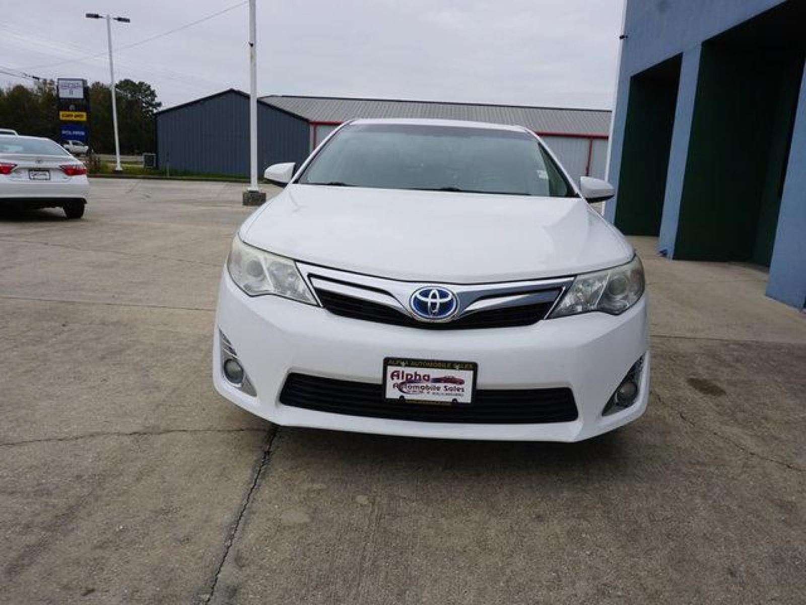 2013 White Toyota Camry (4T1BD1FK0DU) with an 2.5L 4Cyl engine, Automatic transmission, located at 6904 Johnston St., Lafayette, LA, 70503, (337) 988-1960, 30.143589, -92.100601 - Prices are subject to change as improvements done by the service dept. Prices are for Cash sales only, Plus TTL. This Vehicle is Serviced well and Warranties Available too. Easy Financing. Drives Great and everything works. Price subject to change as improvements done by the service dept. Easy CR - Photo #3