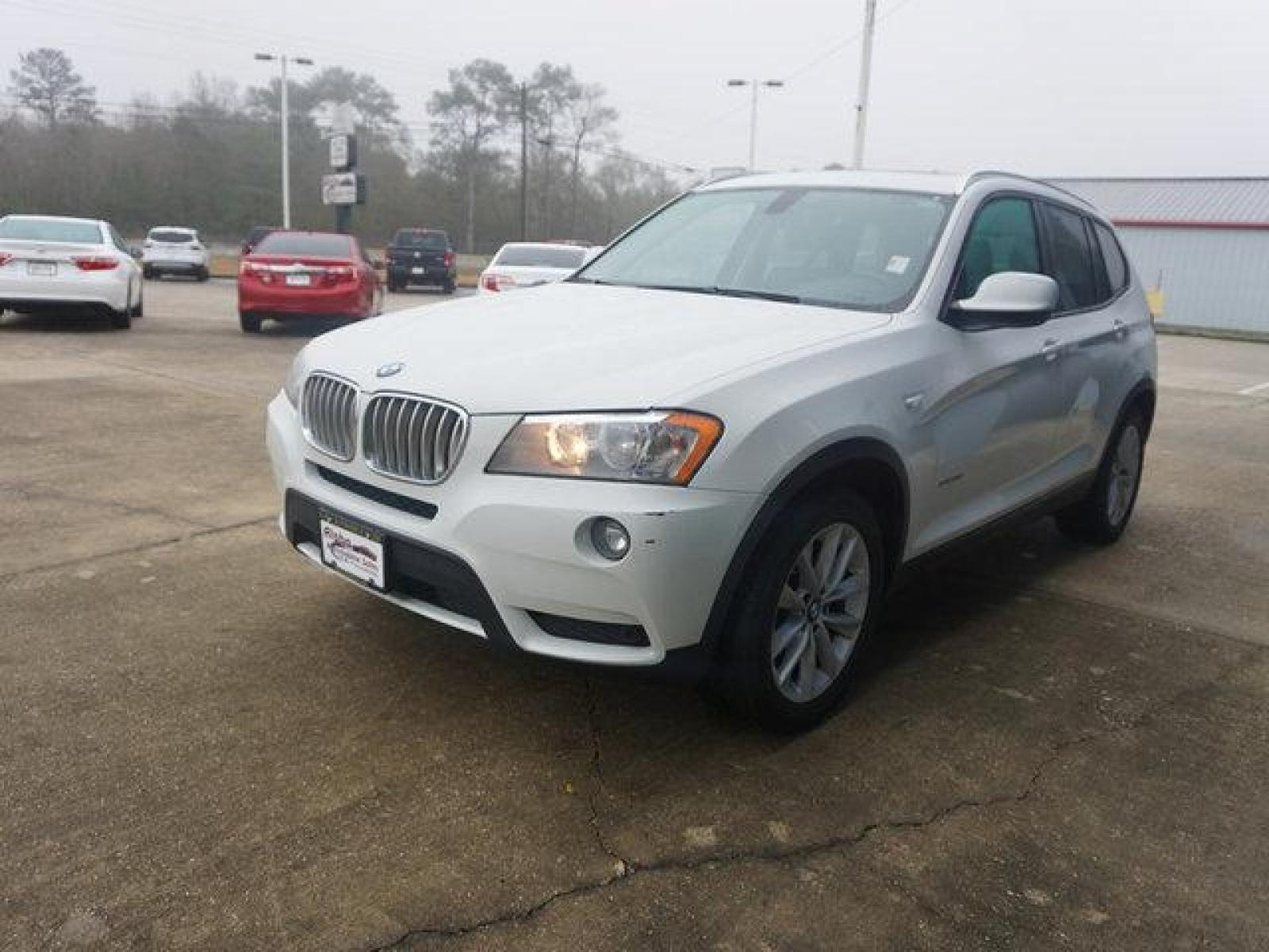 2013 White BMW X3 (5UXWX9C5XD0) with an 2.0L 4Cyl Turbo engine, Automatic transmission, located at 6904 Johnston St., Lafayette, LA, 70503, (337) 988-1960, 30.143589, -92.100601 - Prices are subject to change as improvements done by the service dept. Prices are for Cash sales only, Plus TTL. This Vehicle is Serviced well and Warranties Available too. Easy Financing. Drives Great and everything works. Price subject to change as improvements done by the service dept. Easy CR - Photo #5