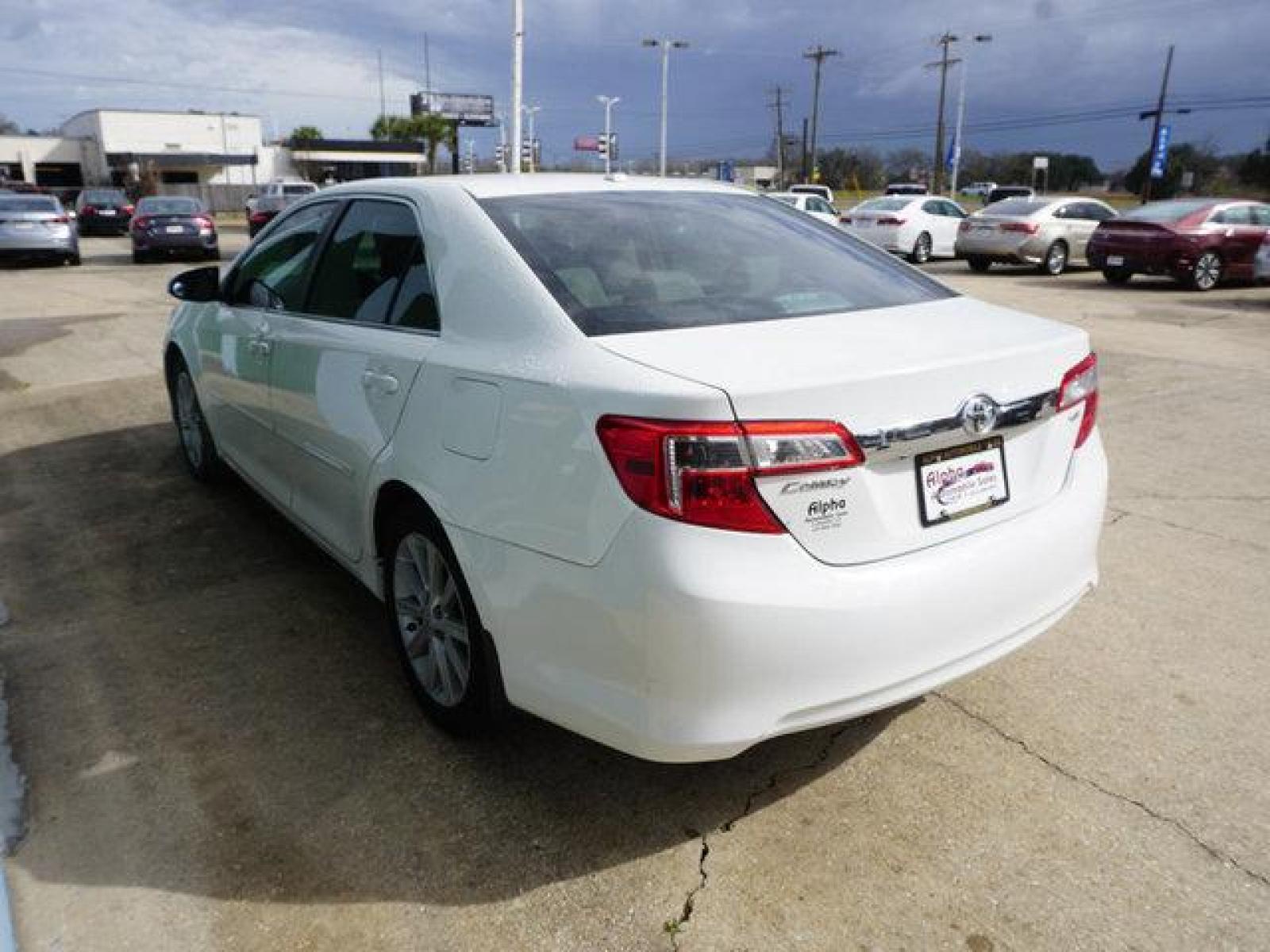 2014 White Toyota Camry (4T4BF1FK0ER) with an 2.5L 4Cyl engine, Automatic transmission, located at 6904 Johnston St., Lafayette, LA, 70503, (337) 988-1960, 30.143589, -92.100601 - Prices are subject to change as improvements done by the service dept. Prices are for Cash sales only, Plus TTL. This Vehicle is Serviced well and Warranties Available too. Easy Financing. Drives Great and everything works. Price subject to change as improvements done by the service dept. Easy CR - Photo #8
