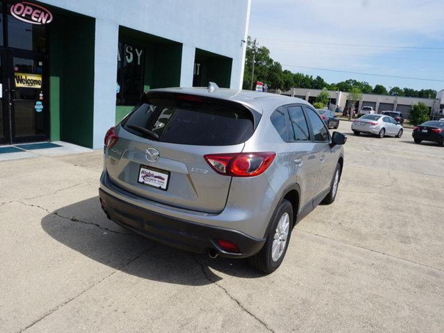 2014 Liquid Silver Metallic /Black Mazda CX-5 FWD 4dr Auto Touring (JM3KE2CY6E0) with an 2.5L 4Cyl engine, Automatic transmission, located at 6904 Johnston St., Lafayette, LA, 70503, (337) 988-1960, 30.143589, -92.100601 - Photo#43