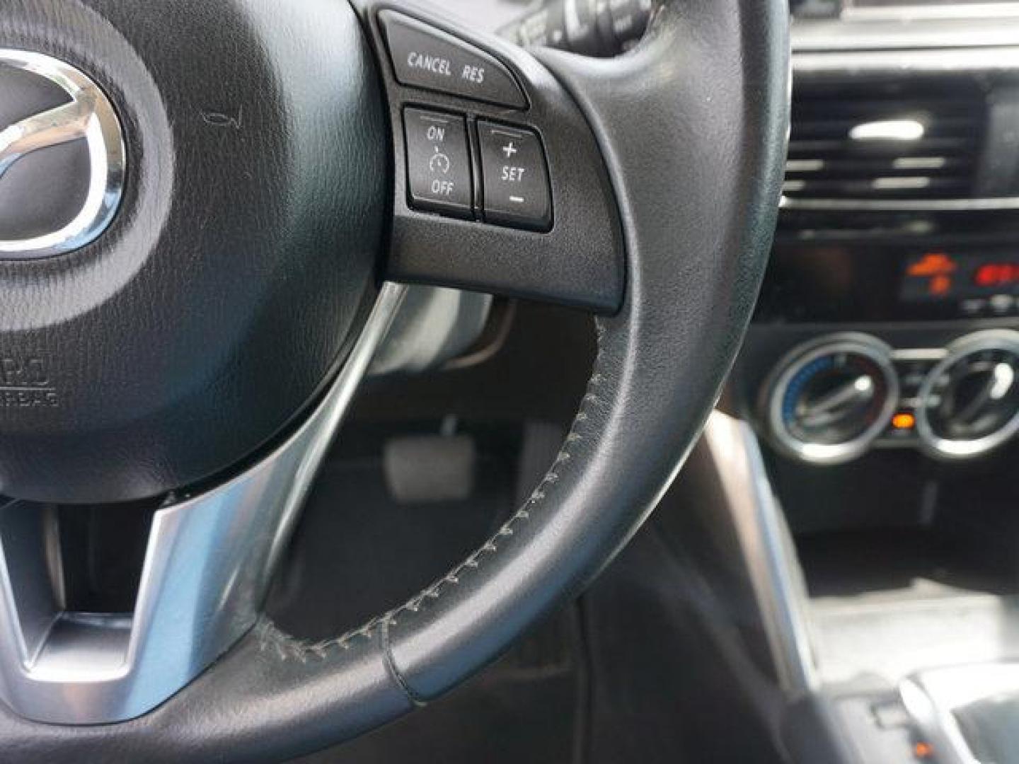 2014 Liquid Silver Metallic /Black Mazda CX-5 FWD 4dr Auto Touring (JM3KE2CY6E0) with an 2.5L 4Cyl engine, Automatic transmission, located at 6904 Johnston St., Lafayette, LA, 70503, (337) 988-1960, 30.143589, -92.100601 - Photo#60