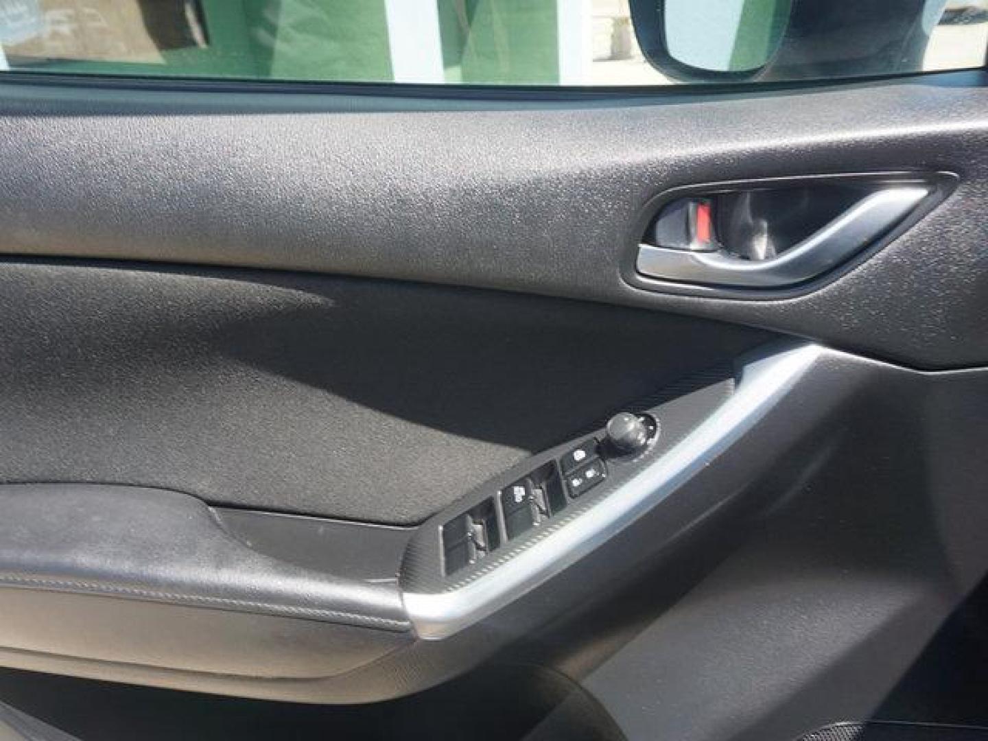 2016 Sonic Silver Metallic /Black Mazda CX-5 FWD 4dr Auto Touring (JM3KE2CY8G0) with an 2.5L 4Cyl engine, Automatic transmission, located at 6904 Johnston St., Lafayette, LA, 70503, (337) 988-1960, 30.143589, -92.100601 - Photo#60