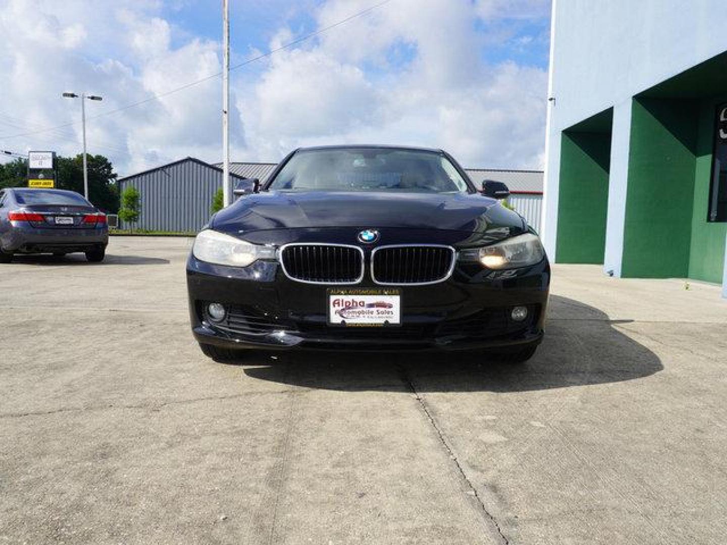 2014 Black /Black/Excl. Stitch BMW 3 Series 4dr Sdn 328i RWD (WBA3A5G52EN) with an 2.0L 4 Cyl engine, 8 Spd Automatic transmission, located at 6904 Johnston St., Lafayette, LA, 70503, (337) 988-1960, 30.143589, -92.100601 - Photo#37