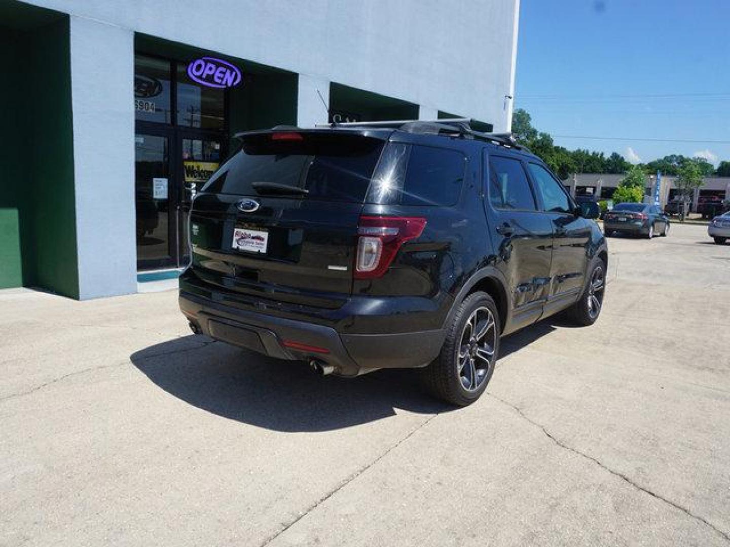 2015 Tuxedo Black Metallic /Charcoal Black/Sienna Ford Explorer 4WD 4dr Sport (1FM5K8GT8FG) with an 3.5L V6 EcoBoost engine, Automatic transmission, located at 6904 Johnston St., Lafayette, LA, 70503, (337) 988-1960, 30.143589, -92.100601 - Photo#41