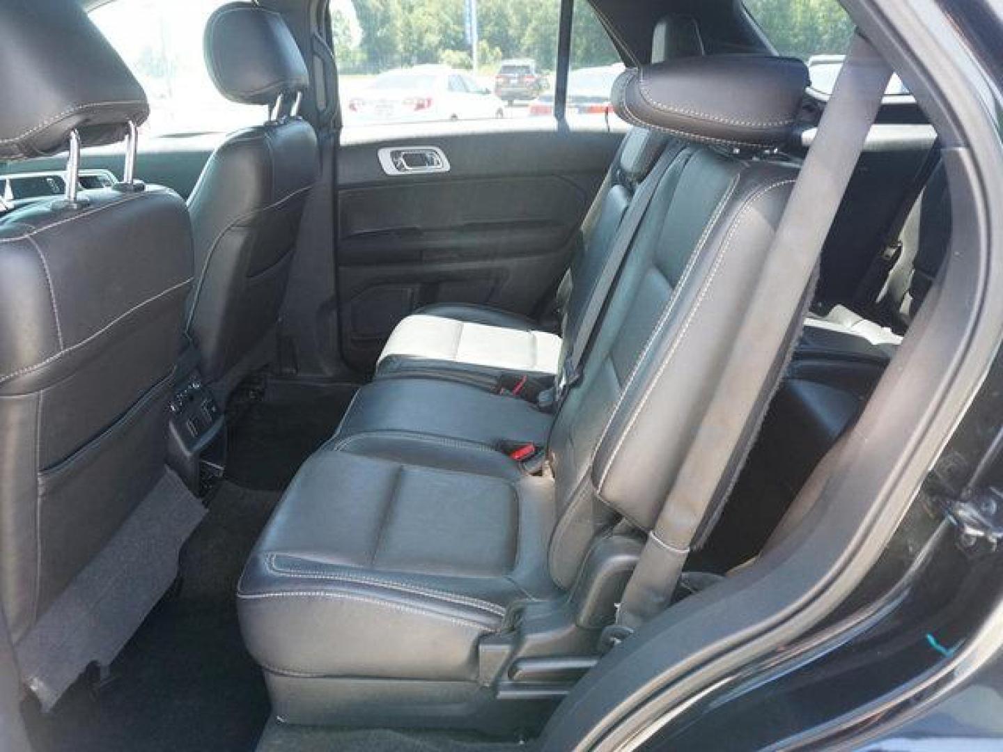 2015 Tuxedo Black Metallic /Charcoal Black/Sienna Ford Explorer 4WD 4dr Sport (1FM5K8GT8FG) with an 3.5L V6 EcoBoost engine, Automatic transmission, located at 6904 Johnston St., Lafayette, LA, 70503, (337) 988-1960, 30.143589, -92.100601 - Photo#49