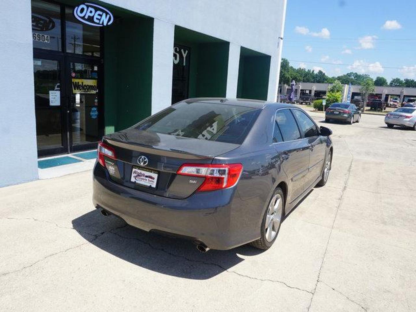 2012 Gray /Black/Ash Toyota Camry 4dr Sdn V6 Auto SE (Natl) (4T1BK1FK7CU) with an 3.5L 6 Cyl engine, Automatic transmission, located at 6904 Johnston St., Lafayette, LA, 70503, (337) 988-1960, 30.143589, -92.100601 - Photo#46