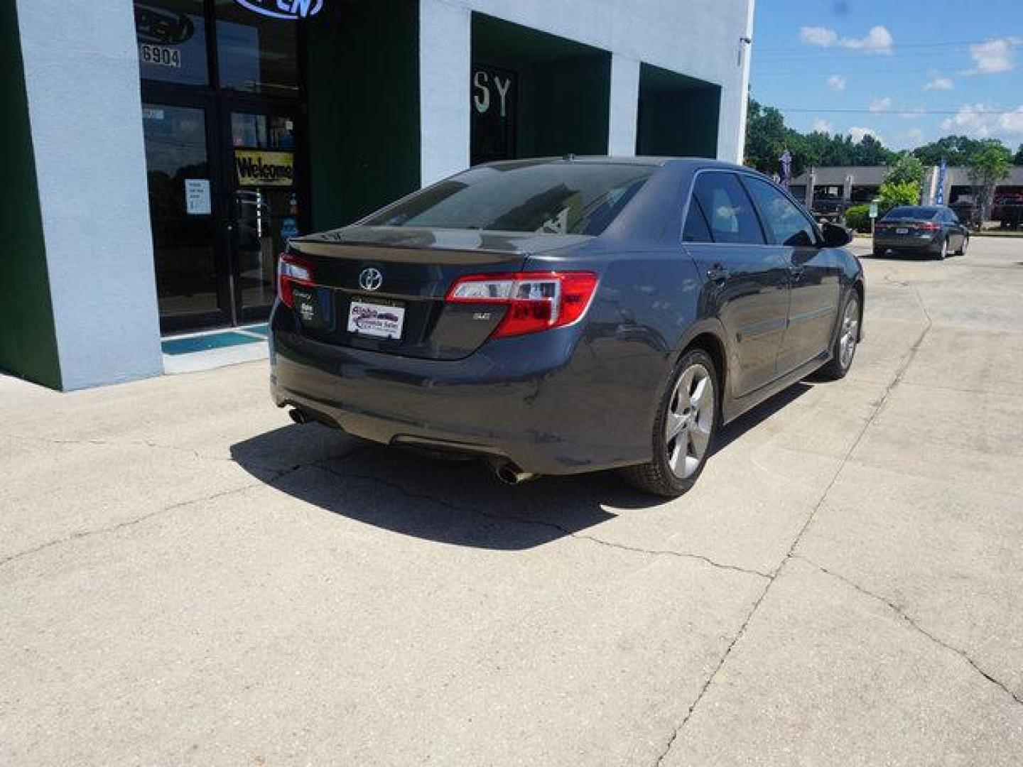 2012 Gray /Black/Ash Toyota Camry 4dr Sdn V6 Auto SE (Natl) (4T1BK1FK7CU) with an 3.5L 6 Cyl engine, Automatic transmission, located at 6904 Johnston St., Lafayette, LA, 70503, (337) 988-1960, 30.143589, -92.100601 - Photo#47
