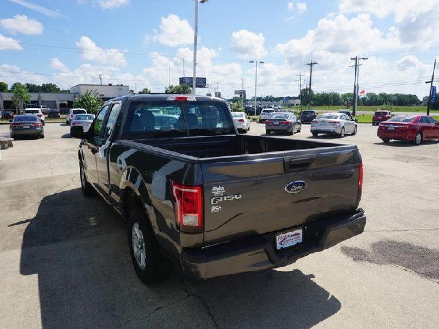 2015 Gray /Dark Earth Gray Ford F-150 2WD SuperCab 145 XL (1FTEX1CP0FK) with an 2.7L 6 Cyl engine, Automatic transmission, located at 6904 Johnston St., Lafayette, LA, 70503, (337) 988-1960, 30.143589, -92.100601 - Photo#8