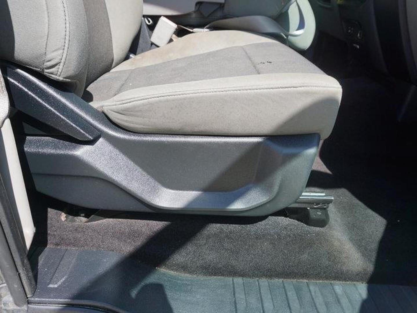 2015 Gray /Dark Earth Gray Ford F-150 2WD SuperCab 145 XL (1FTEX1CP0FK) with an 2.7L 6 Cyl engine, Automatic transmission, located at 6904 Johnston St., Lafayette, LA, 70503, (337) 988-1960, 30.143589, -92.100601 - Photo#16