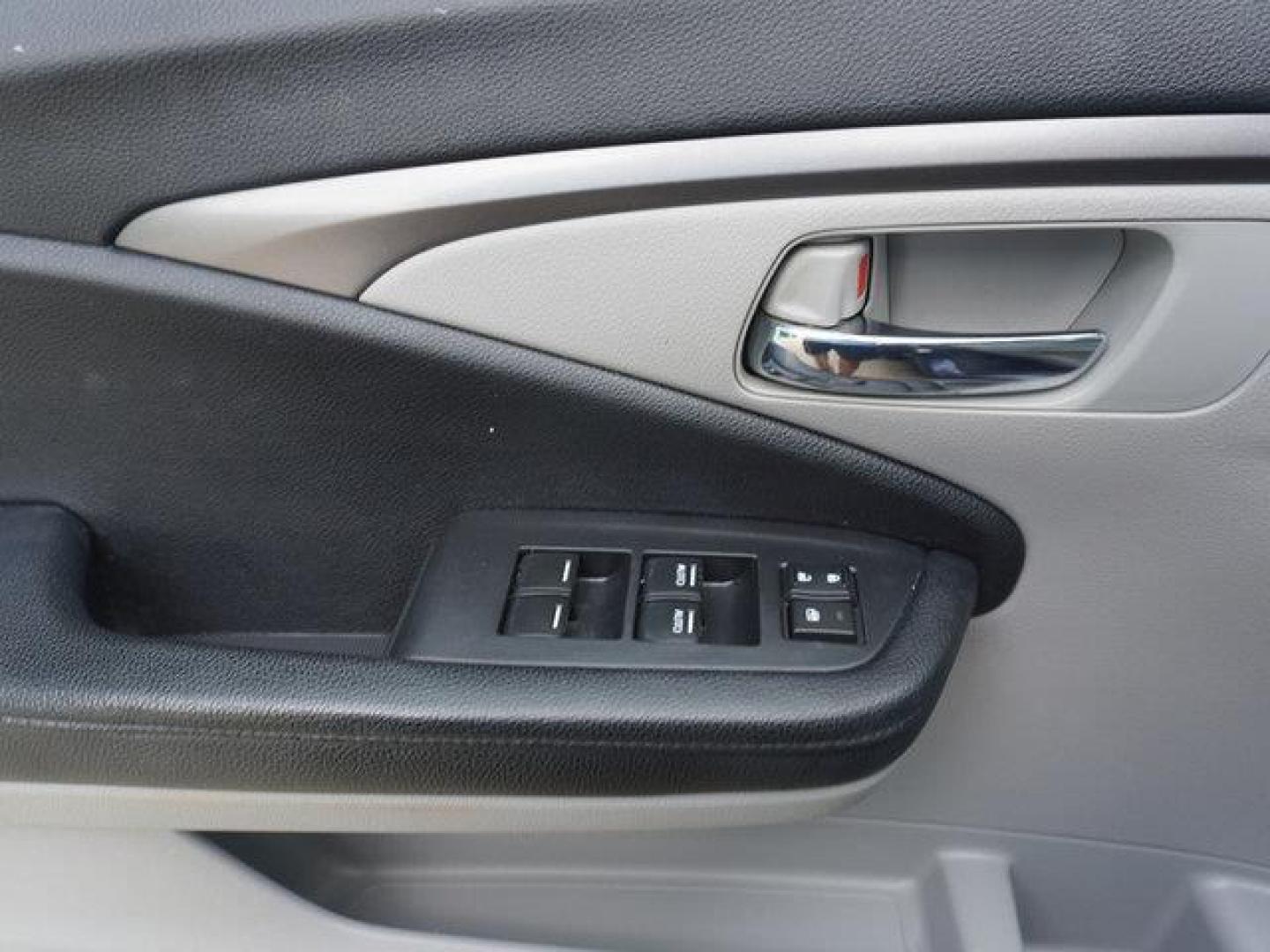 2016 Obsidian Blue Pearl /Beige Honda Pilot 2WD 4dr LX (5FNYF5H14GB) with an 3.5L V6 engine, Automatic transmission, located at 6904 Johnston St., Lafayette, LA, 70503, (337) 988-1960, 30.143589, -92.100601 - Photo#25