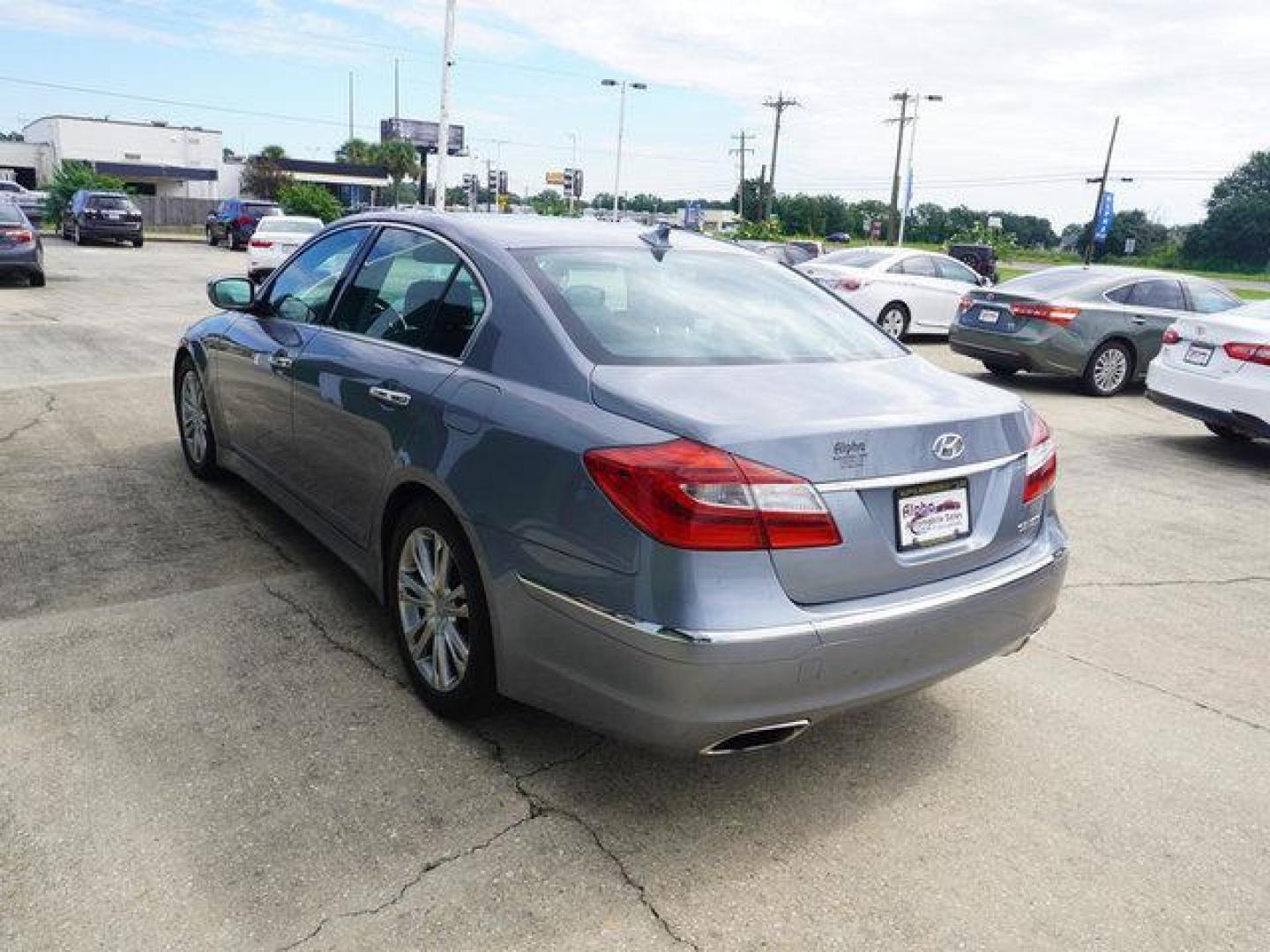 2014 Grey /Cashmere Hyundai Genesis 4dr Sdn V6 3.8L (KMHGC4DD6EU) with an 3.8L V6 engine, Automatic transmission, located at 6904 Johnston St., Lafayette, LA, 70503, (337) 988-1960, 30.143589, -92.100601 - Photo#7