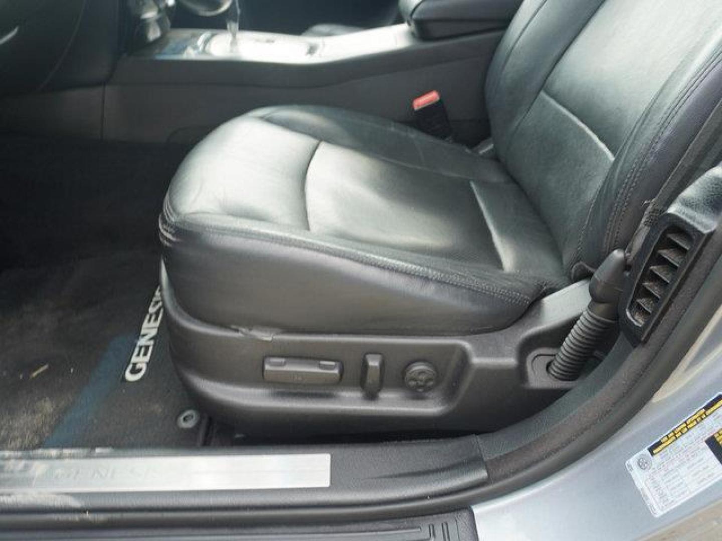 2014 Grey /Cashmere Hyundai Genesis 4dr Sdn V6 3.8L (KMHGC4DD6EU) with an 3.8L V6 engine, Automatic transmission, located at 6904 Johnston St., Lafayette, LA, 70503, (337) 988-1960, 30.143589, -92.100601 - Photo#22