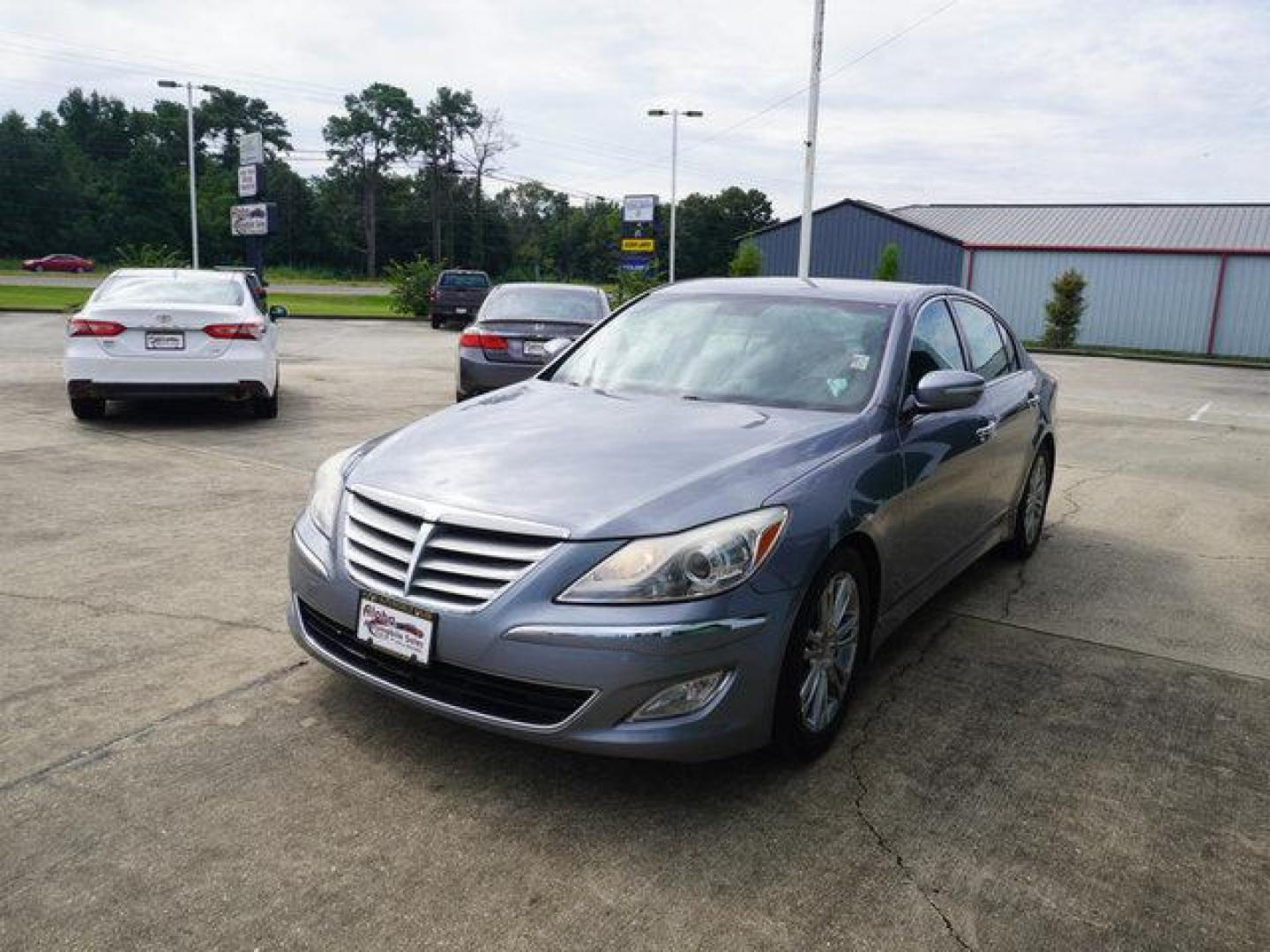 2014 Grey /Cashmere Hyundai Genesis 4dr Sdn V6 3.8L (KMHGC4DD6EU) with an 3.8L V6 engine, Automatic transmission, located at 6904 Johnston St., Lafayette, LA, 70503, (337) 988-1960, 30.143589, -92.100601 - Photo#38